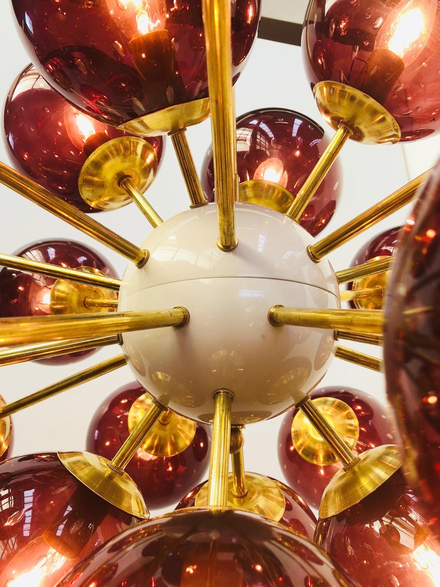 XXI secolo e contemporaneo Lampadario Ovale Sputnik di Fabio Ltd in vendita