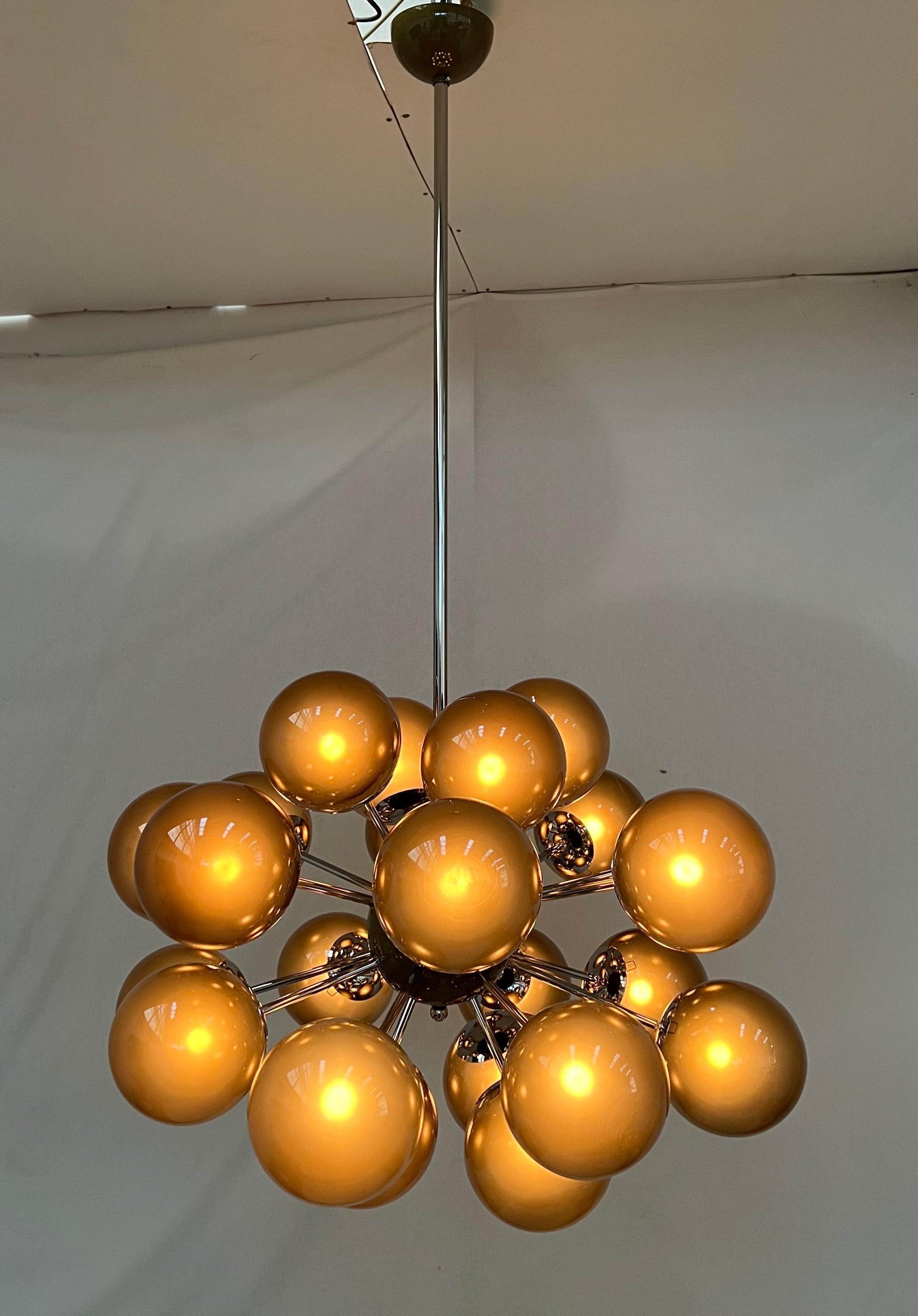 Verre de Murano Lustre Spoutnik ovale de Fabio Ltd en vente
