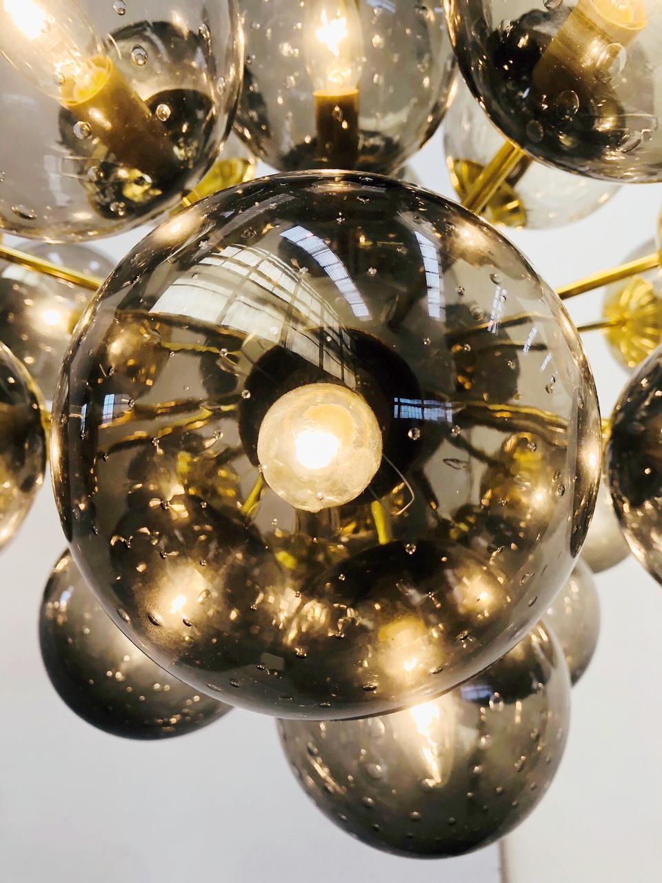 Lampadario Ovale Sputnik di Fabio Ltd in vendita 1