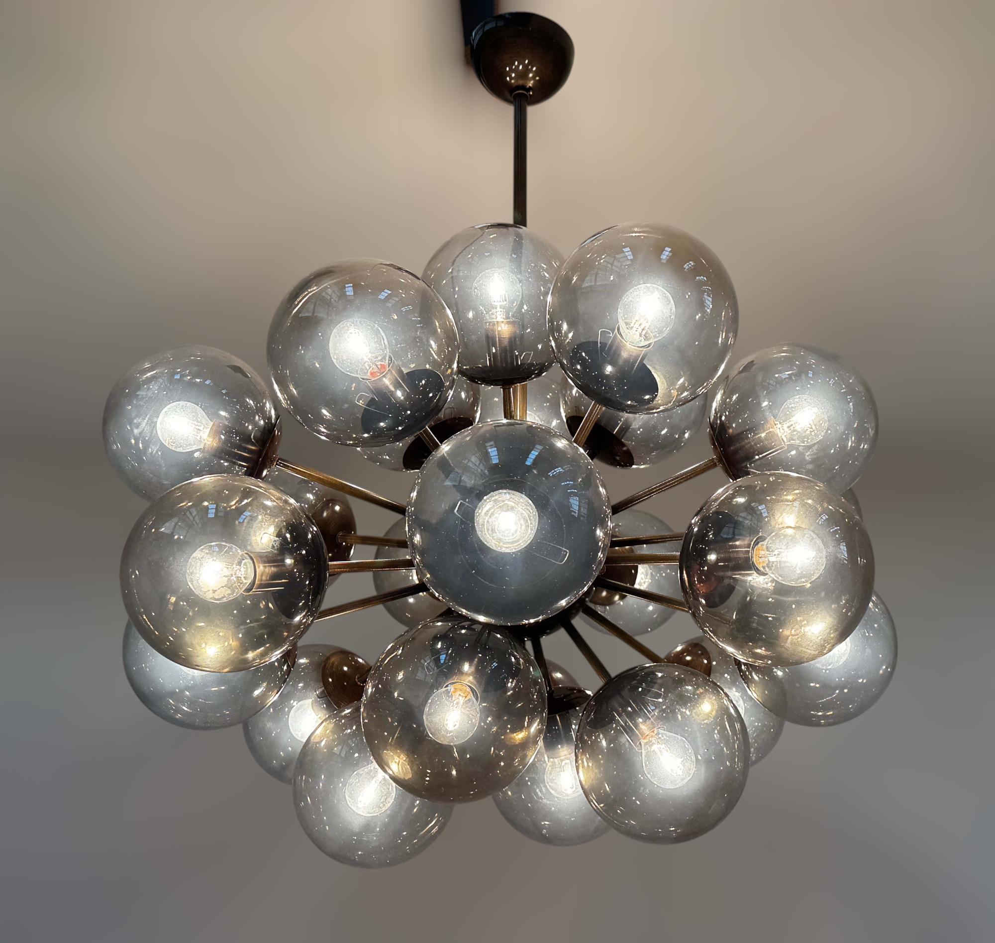 Ovale Sputnik Chandelier by Fabio Ltd For Sale 1