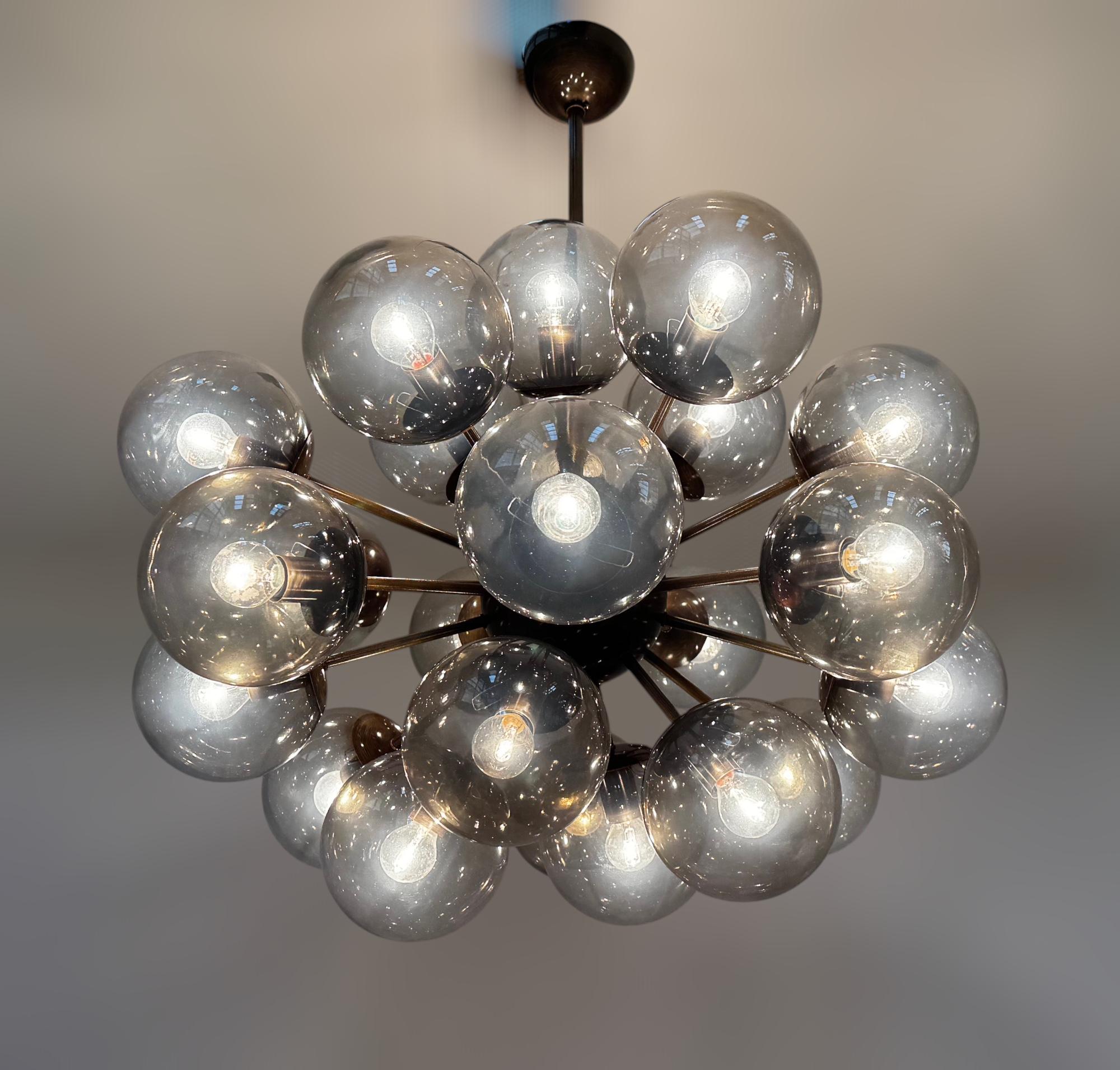 Ovale Sputnik Chandelier by Fabio Ltd For Sale 2