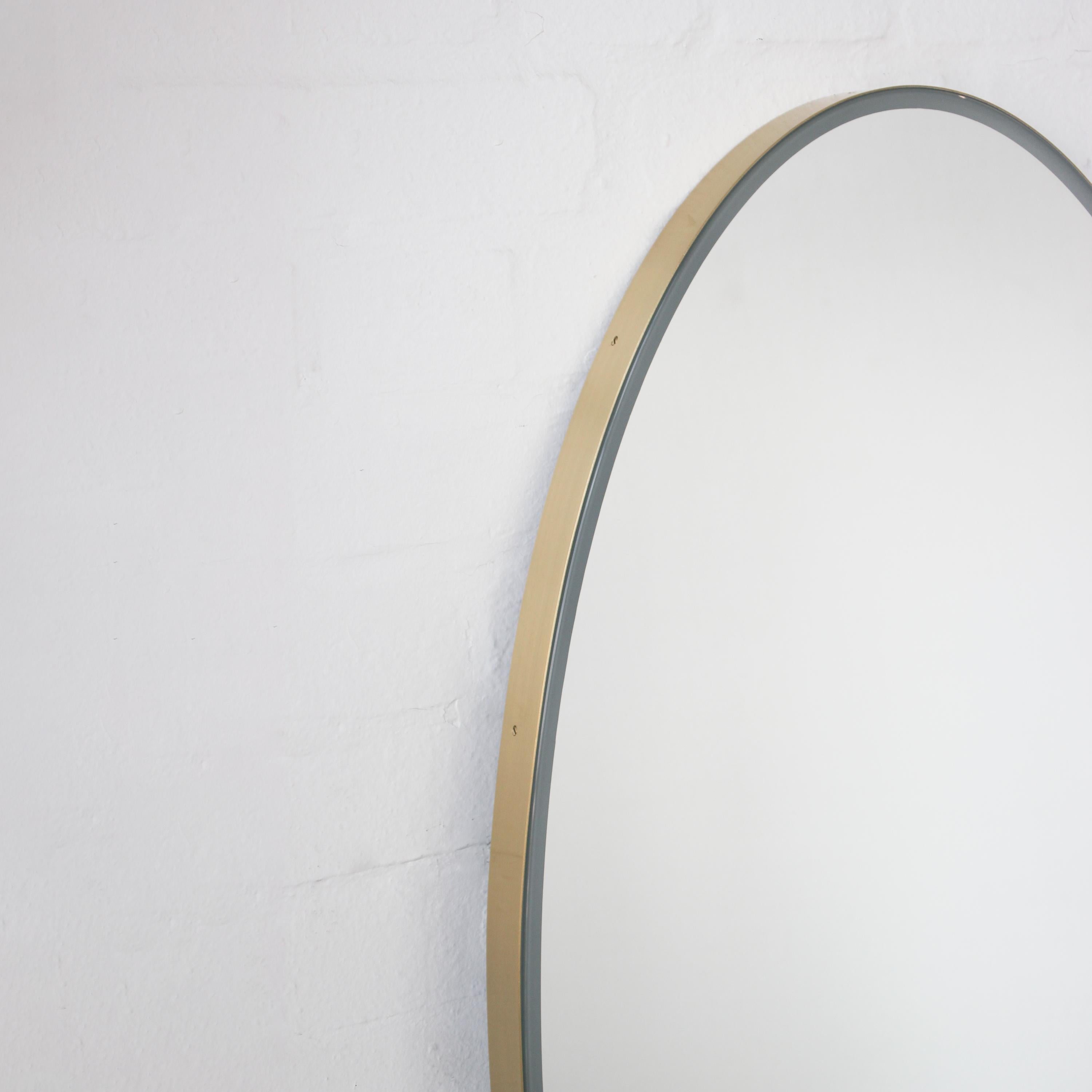 Ottone Specchio Ovalis Oval Front Illuminated Contemporary con cornice in ottone, XL in vendita