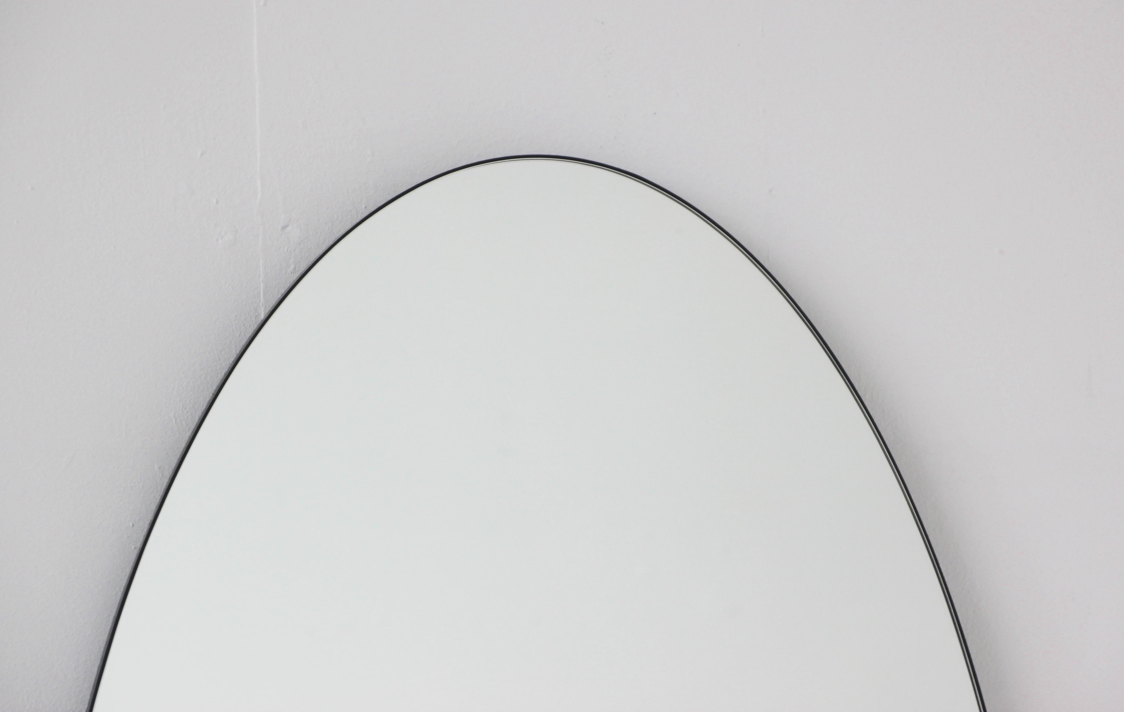 Ovalis Oval Modern Handcrafted Mirror with Black Frame, Medium In New Condition For Sale In London, GB
