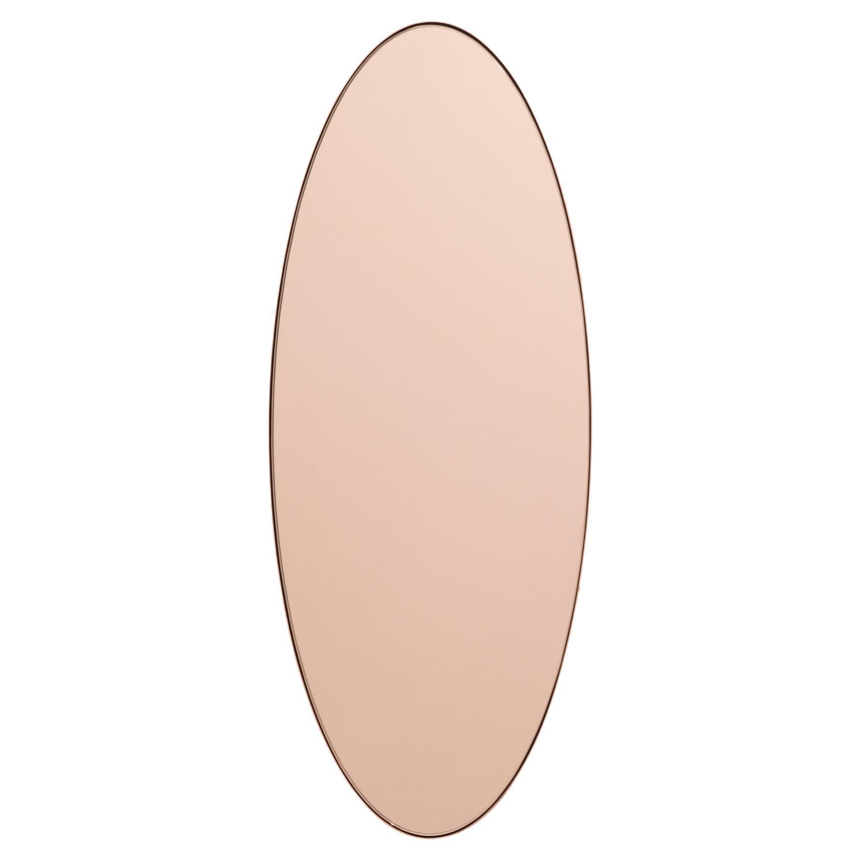 Miroir contemporain Ovalis de forme ovale en or rose avec cadre en cuivre, moyen