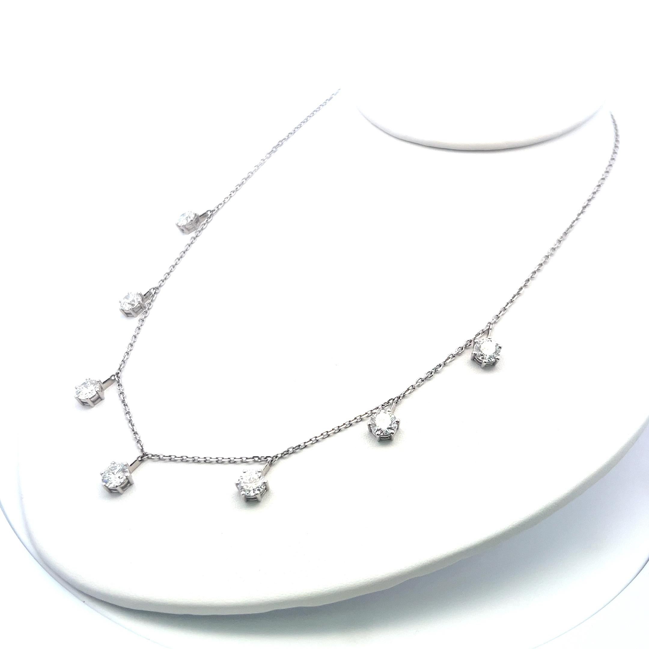 Titolo:
Collana con diamanti tondi e brillanti da oltre 7,20 ct in oro bianco 14K, 18 pollici
Stile:
Goccia
Metallo:
oro bianco 14 carati
Gemma 1:
Diamante da 1,03 carati
Numero di pietre:
1
Colore:
H
Chiarezza:
I1
Forma:
Brillante rotondo
GIA:
DIAM