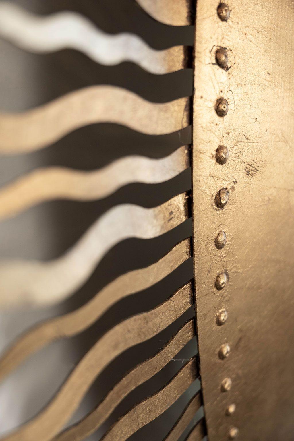 Espagnol Plafonnier doré de Barcelone surdimensionné en vente