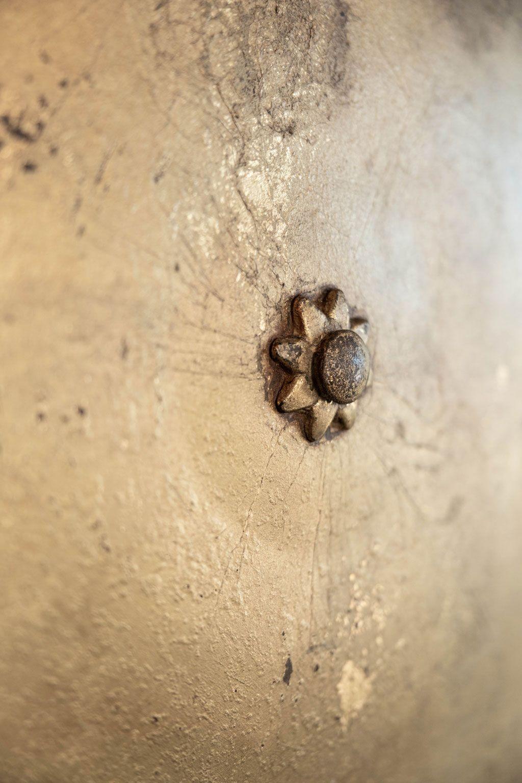 Doré Plafonnier doré de Barcelone surdimensionné en vente