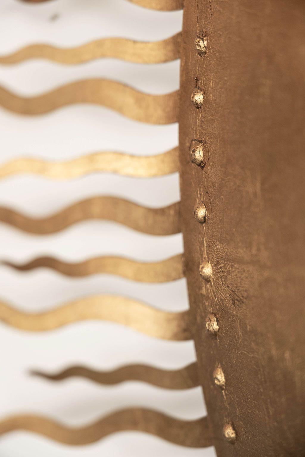 Plafonnier doré de Barcelone surdimensionné Bon état - En vente à Houston, TX