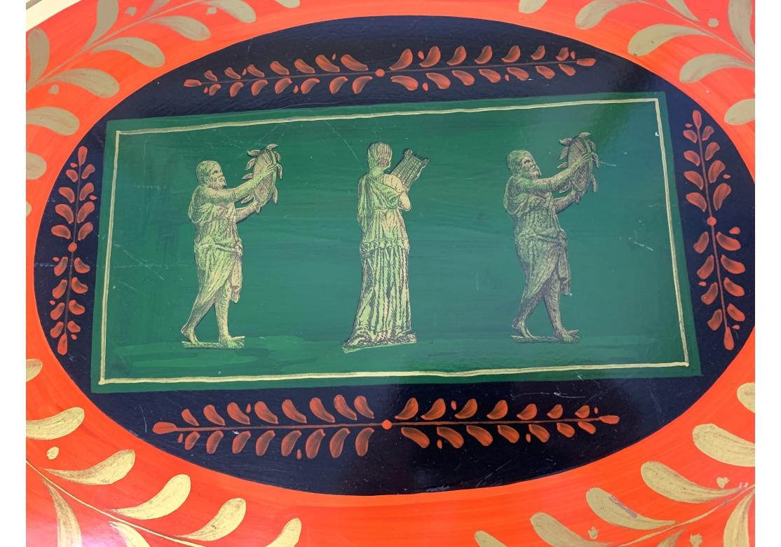 Bandeja ovalada de tole neoclásico italiano pintada a mano de gran tamaño en venta 6