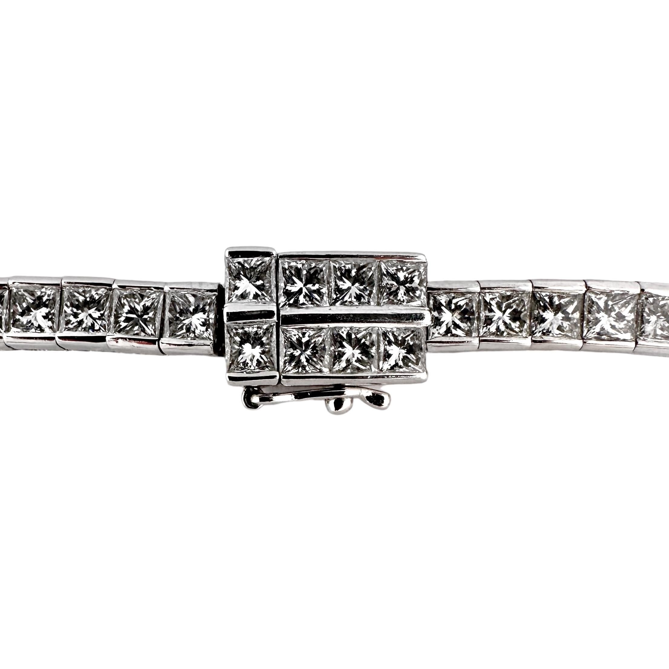 Over the Top Platinum, Diamond & South Sea Pearl Necklace Fit For A Queen For Sale 5