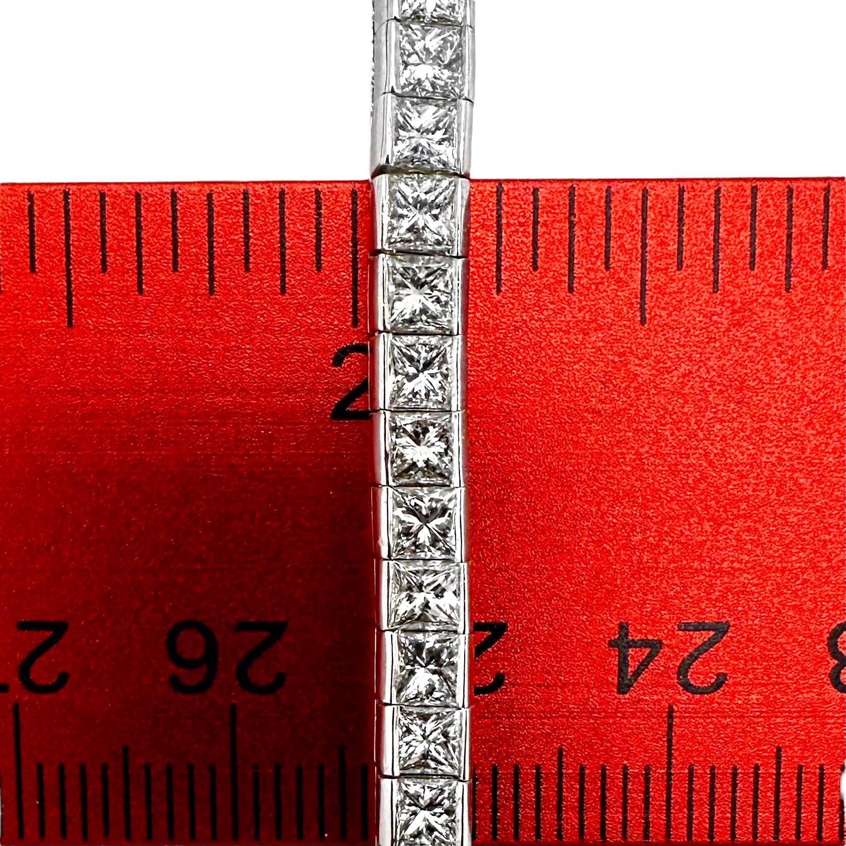 Over the Top Platinum, Diamond & South Sea Pearl Necklace Fit For A Queen For Sale 3