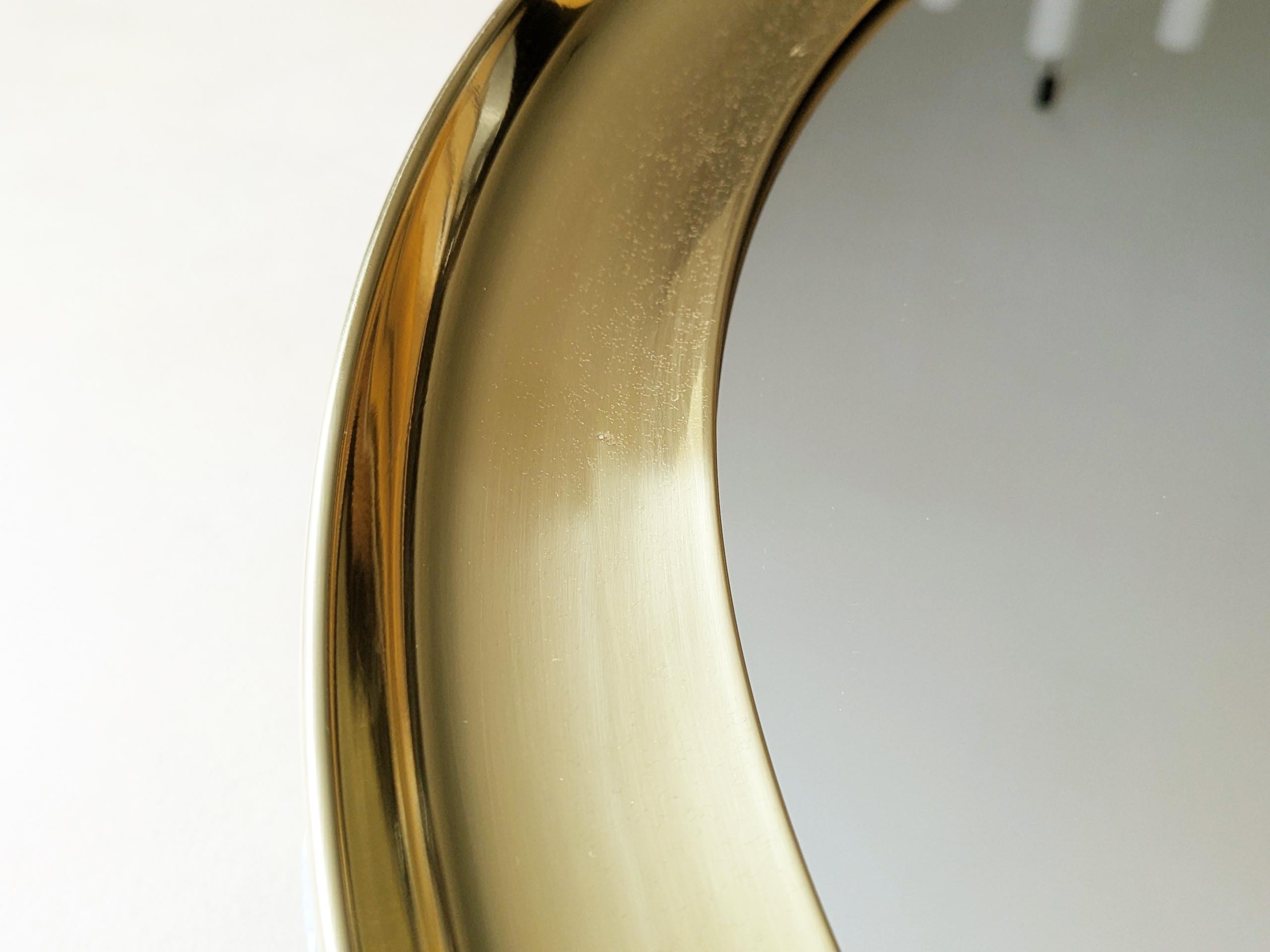 Space Age Overall condition is quite good: visible signs of oxidation and light scratches For Sale