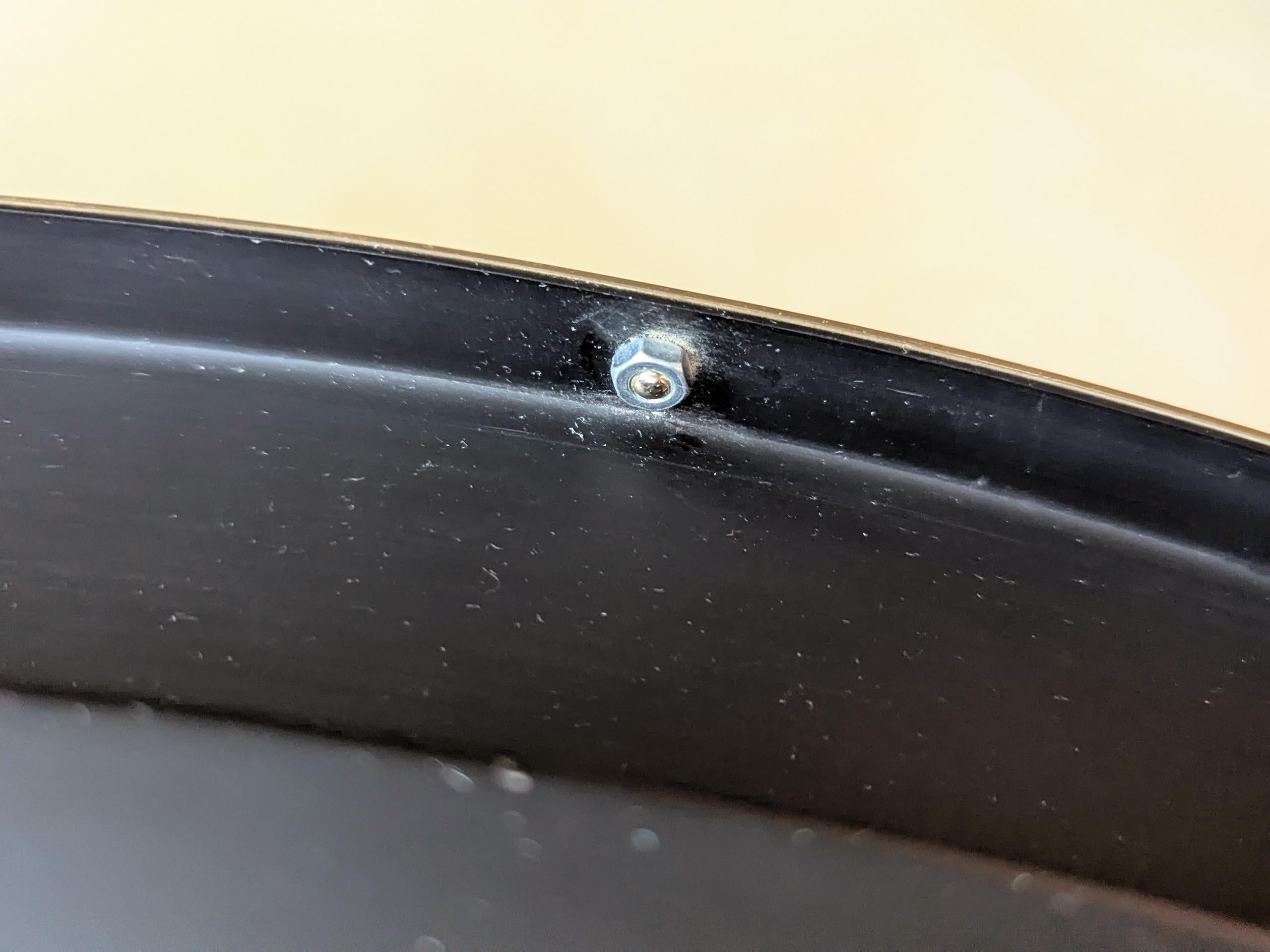 Aluminum Overall condition is quite good: visible signs of oxidation and light scratches For Sale