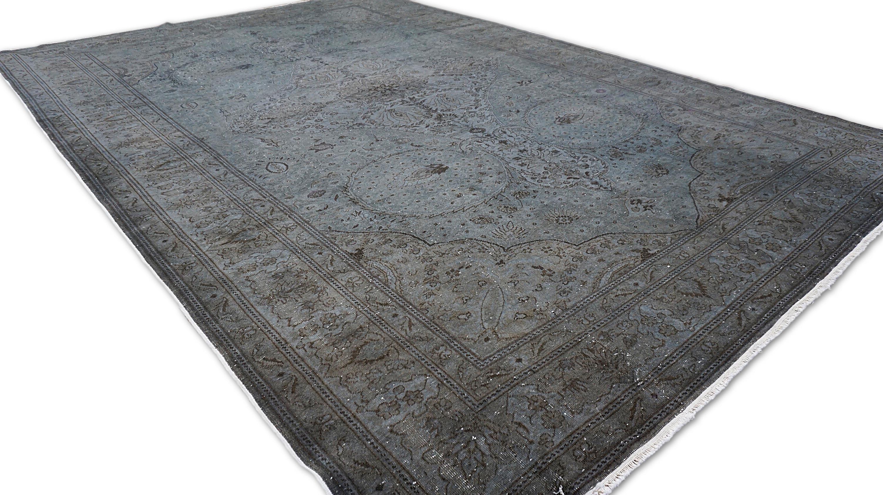 Turco Tappeto Vintage sovratinto blu-grigio e carbone 8'5''x12'3'' in vendita