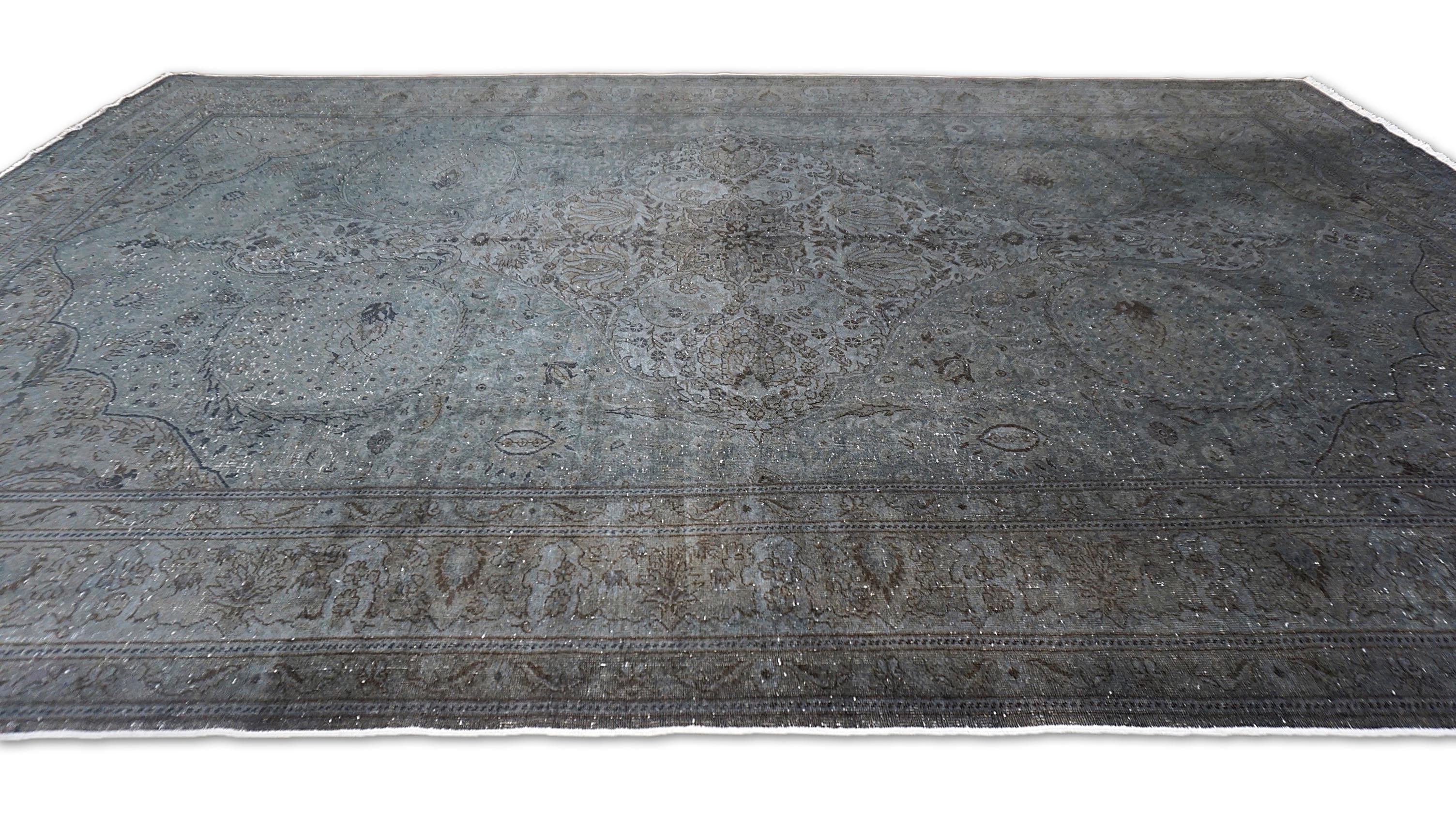 Annodato a mano Tappeto Vintage sovratinto blu-grigio e carbone 8'5''x12'3'' in vendita