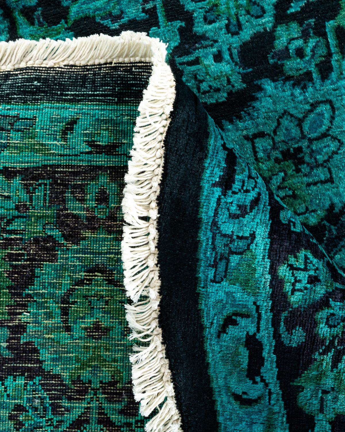 Schwarzer Teppich aus handgeknüpfter Wolle, gefärbt im Angebot 1