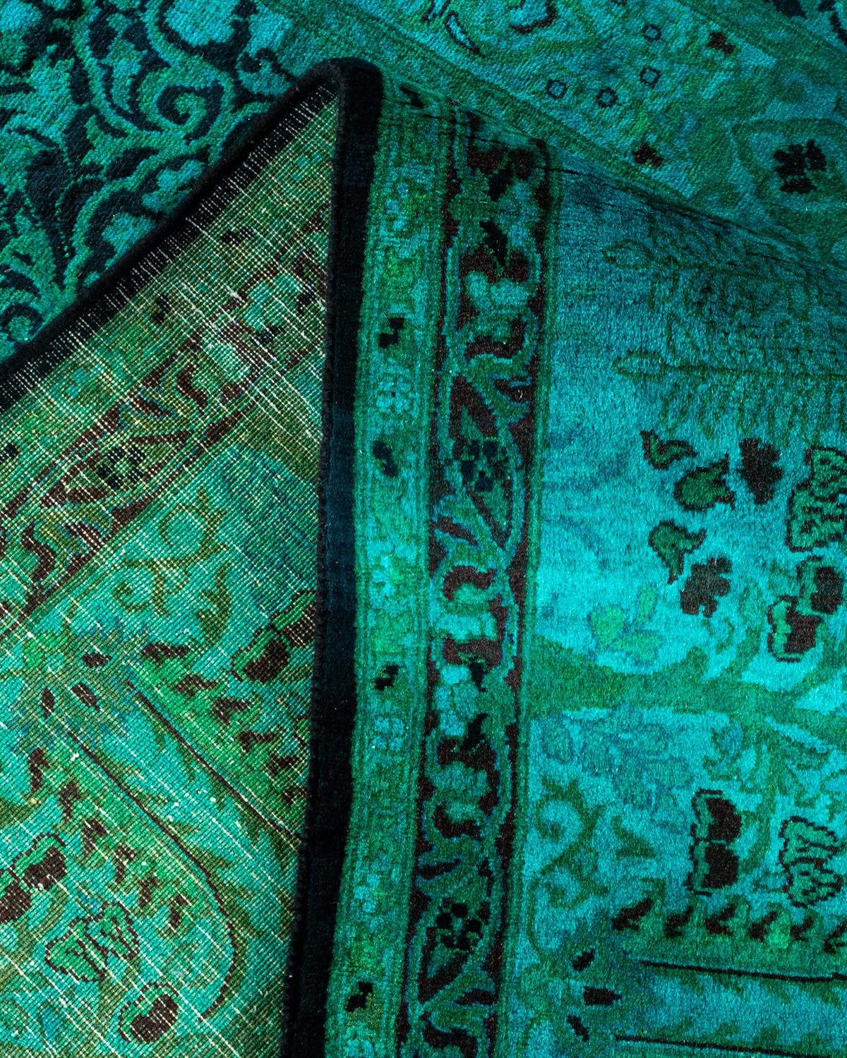 Laine Tapis Overdyed en laine nouée à la main Noir en vente