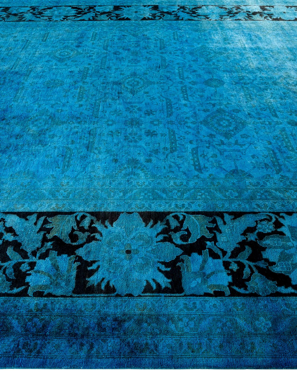 Tapis Overdyed en laine nouée à la main bleu Neuf - En vente à Norwalk, CT