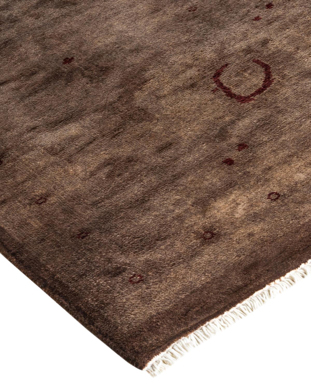 Vibrance-Teppiche sind der Inbegriff von Klassik mit Pfiff: traditionelle Muster in leuchtenden Farben gefärbt. Jeder handgeknüpfte Teppich wird mit einem 100% natürlichen botanischen Farbstoff gewaschen, der verborgene Nuancen in den Mustern