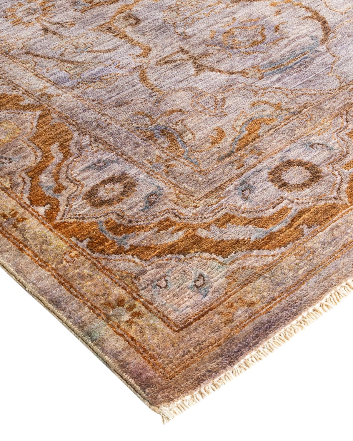 Vibrance-Teppiche sind der Inbegriff von Klassik mit Pfiff: traditionelle Muster in leuchtenden Farben gefärbt. Jeder handgeknüpfte Teppich wird mit einem 100% natürlichen botanischen Farbstoff gewaschen, der verborgene Nuancen in den Mustern