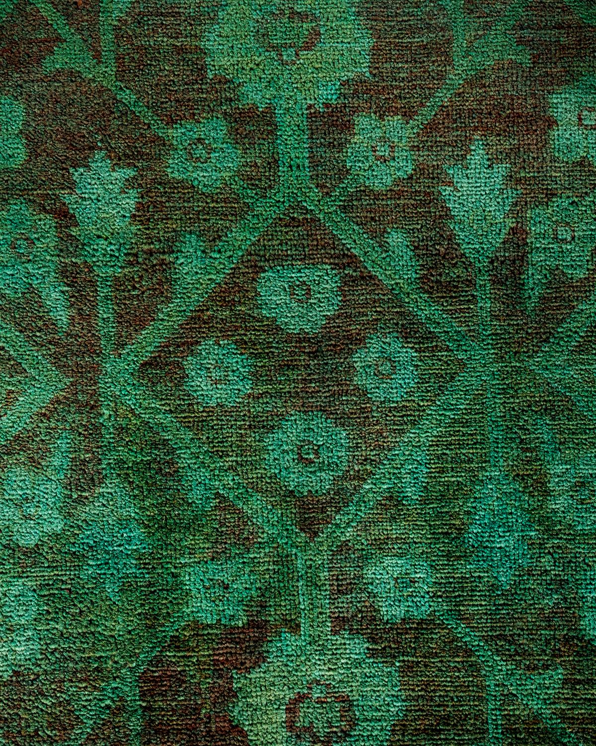 Pakistanais Tapis Overdyed en laine nouée à la main Brown en vente