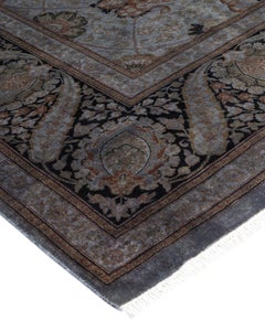 Traditional Gray Hand-Knotted Wool Area Rug from Pakistan
