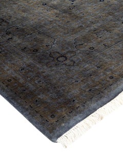 Traditional Gray Hand-Knotted Wool Area Rug from Pakistan