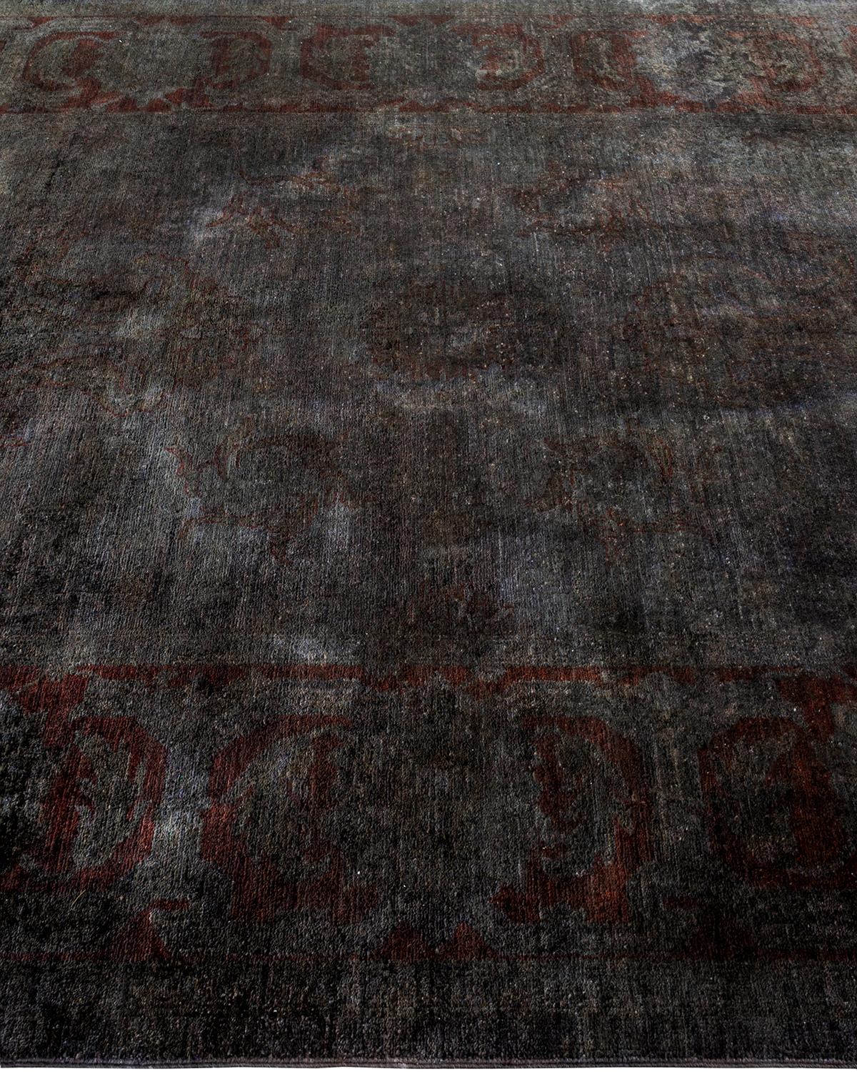 Tapis Overdyed en laine grise nouée à la main Neuf - En vente à Norwalk, CT