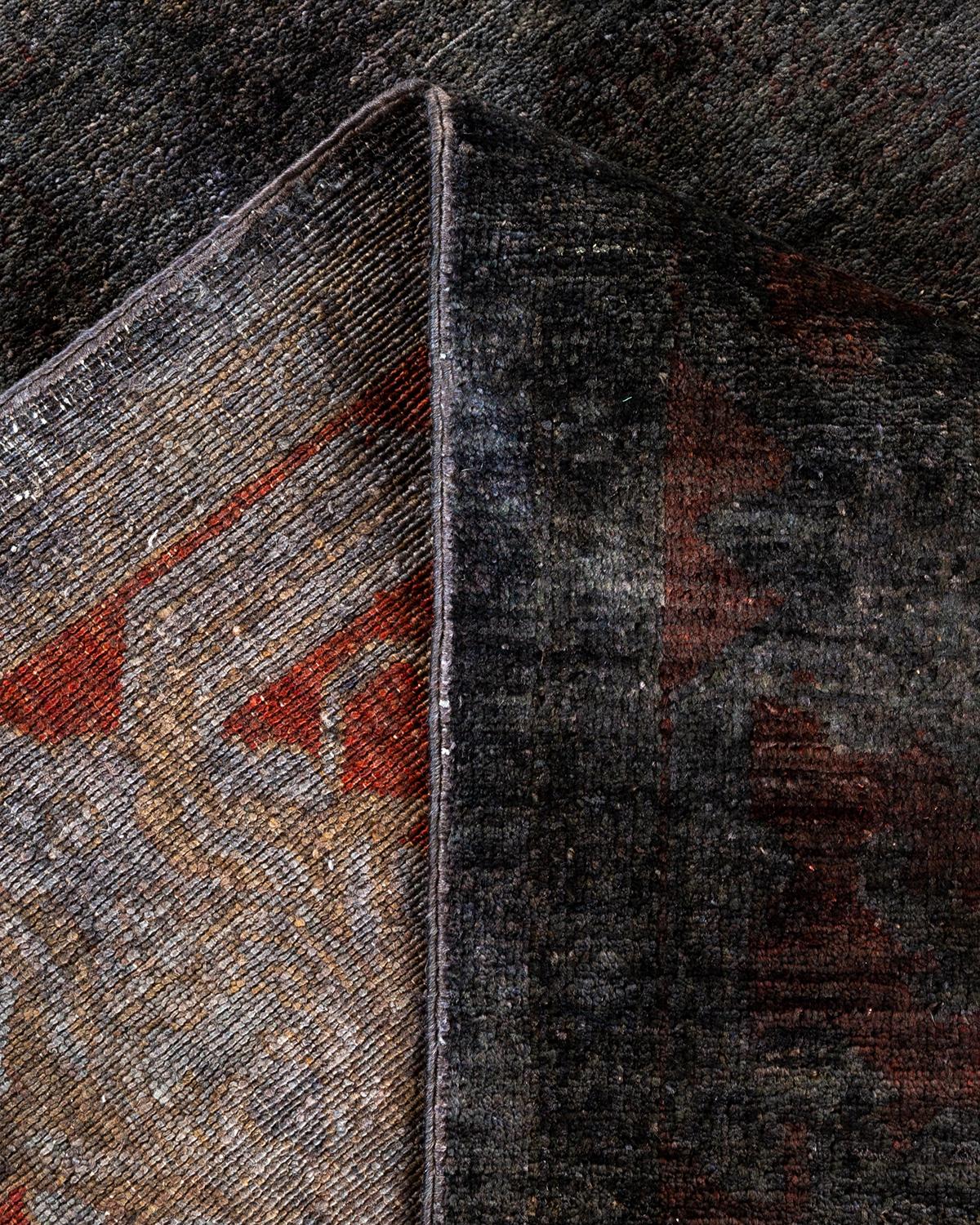Laine Tapis Overdyed en laine grise nouée à la main en vente