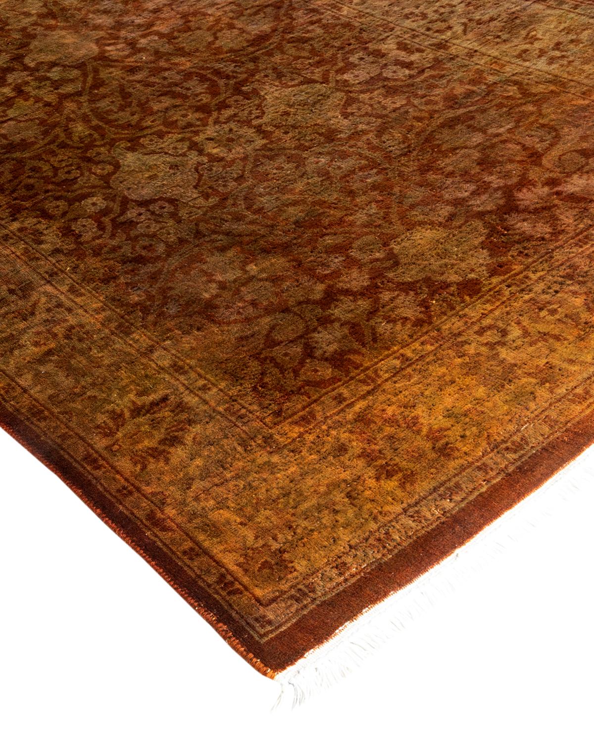 Vibrance-Teppiche sind der Inbegriff von Klassik mit Pfiff: traditionelle Muster in leuchtenden Farben gefärbt. Jeder handgeknüpfte Teppich wird mit einem 100% natürlichen botanischen Farbstoff gewaschen, der verborgene Nuancen in den Mustern