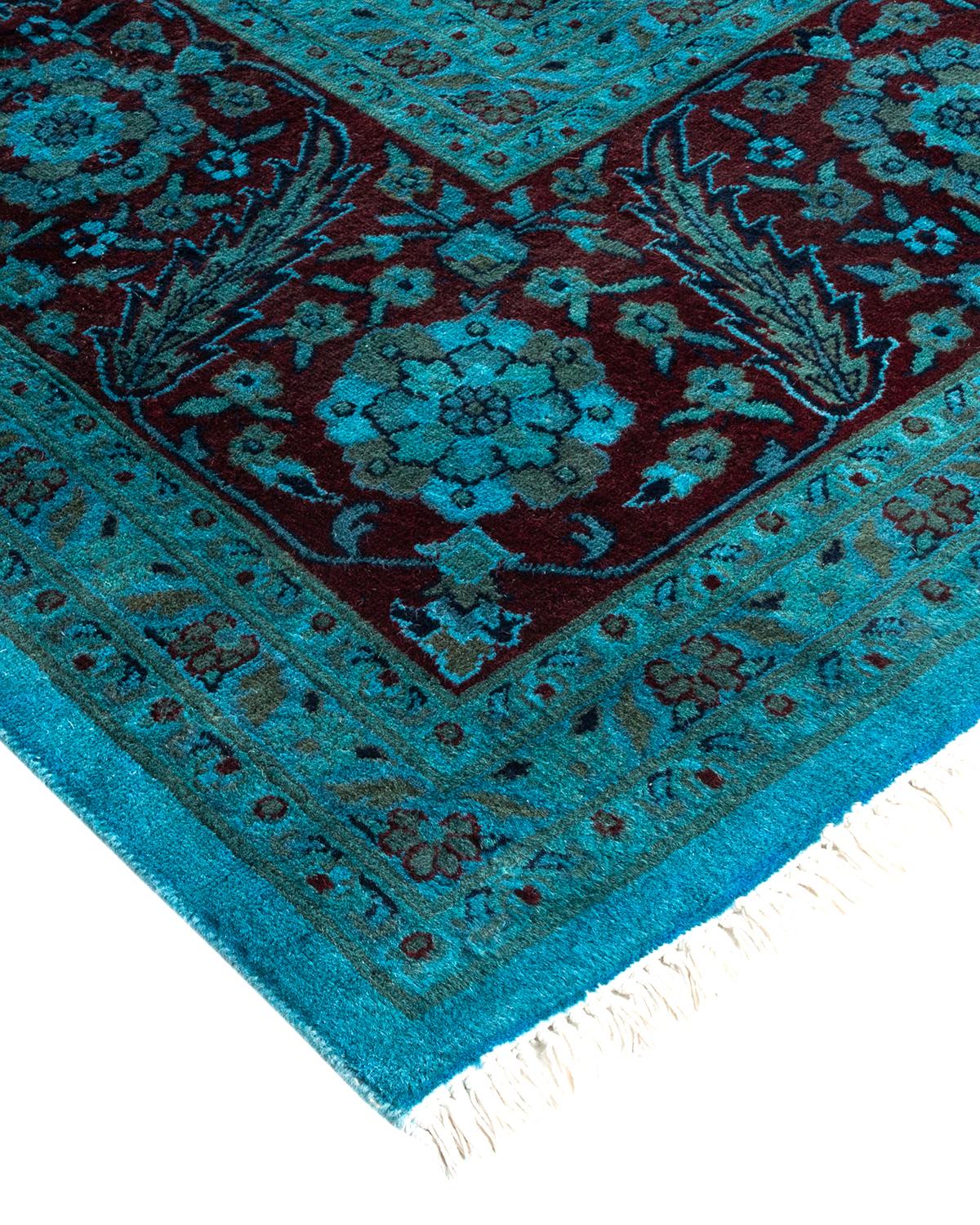 I tappeti Vibrance rappresentano il classico con un tocco di classe: motivi tradizionali sovratinti con colori brillanti. Ogni tappeto annodato a mano viene lavato con una tintura botanica naturale al 100% che rivela le sfumature nascoste nei