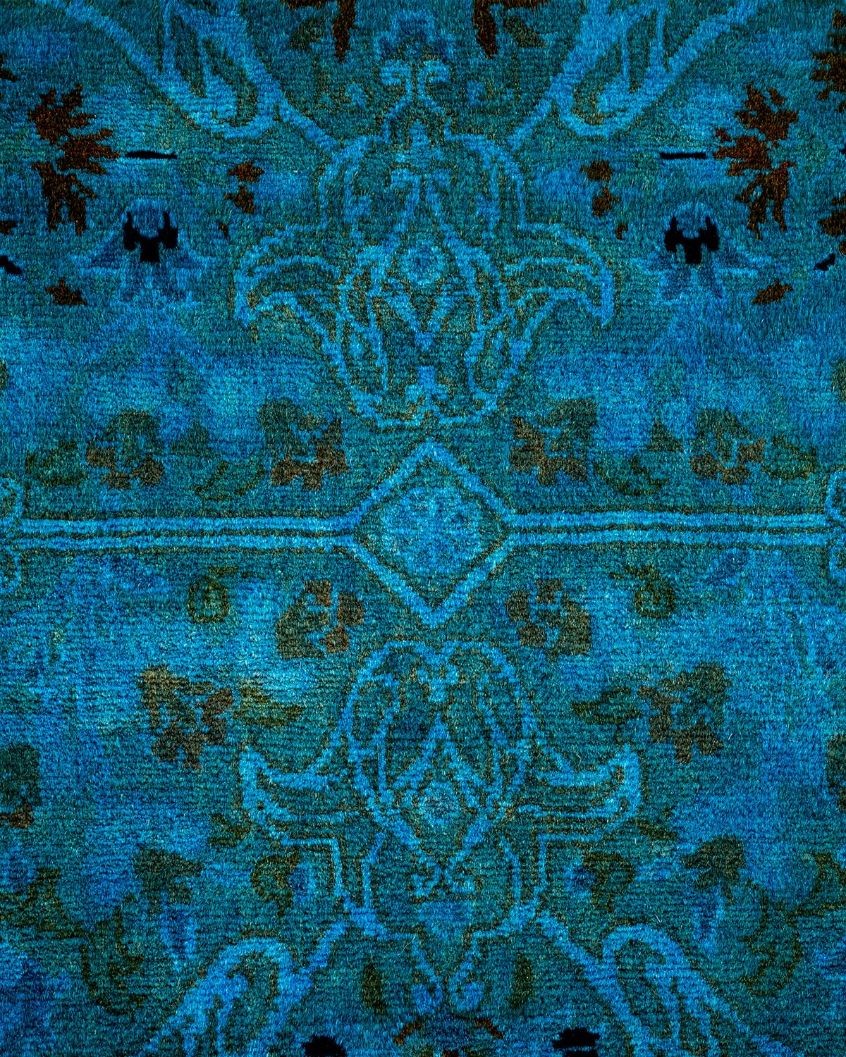 Pakistano Tappeto Overdyed in lana annodata a mano di colore blu chiaro in vendita