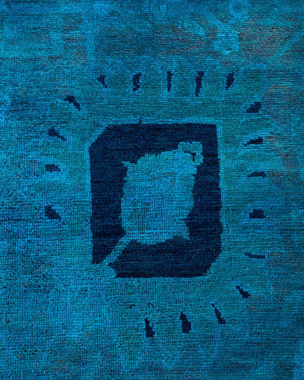 Pakistano Tappeto Overdyed in lana annodata a mano di colore blu chiaro in vendita