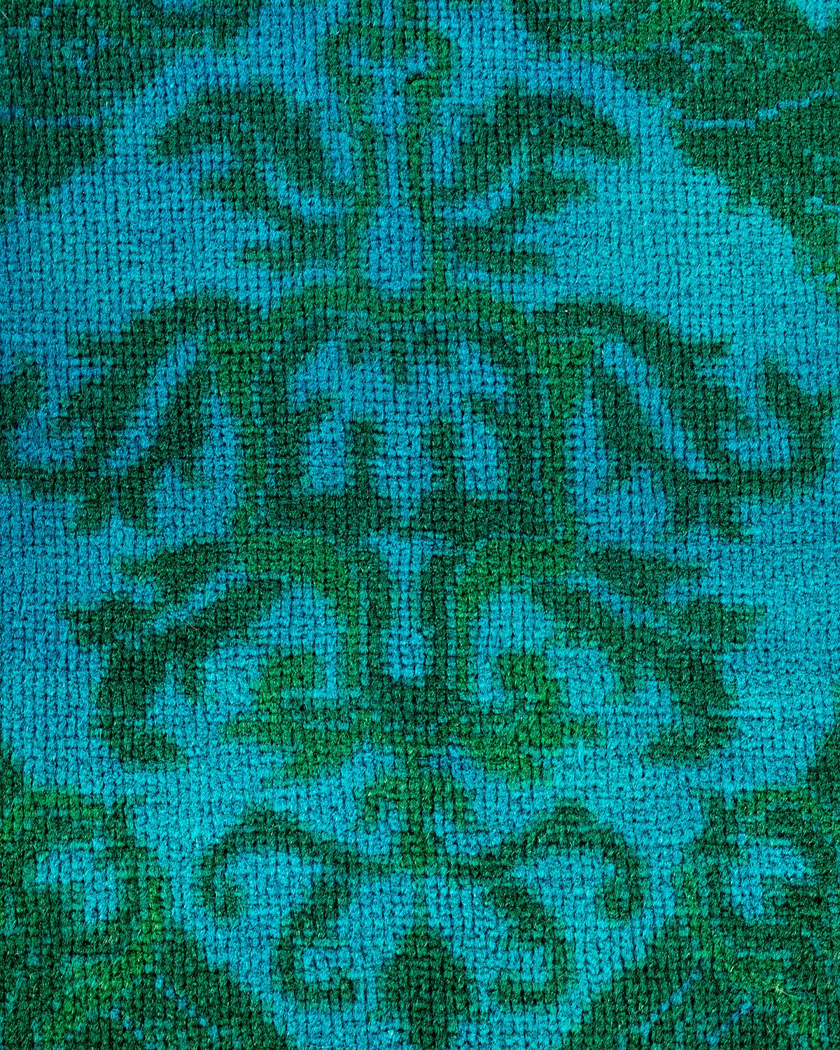 Pakistanais Tapis Overdyed en laine nouée à la main Bleu Light en vente