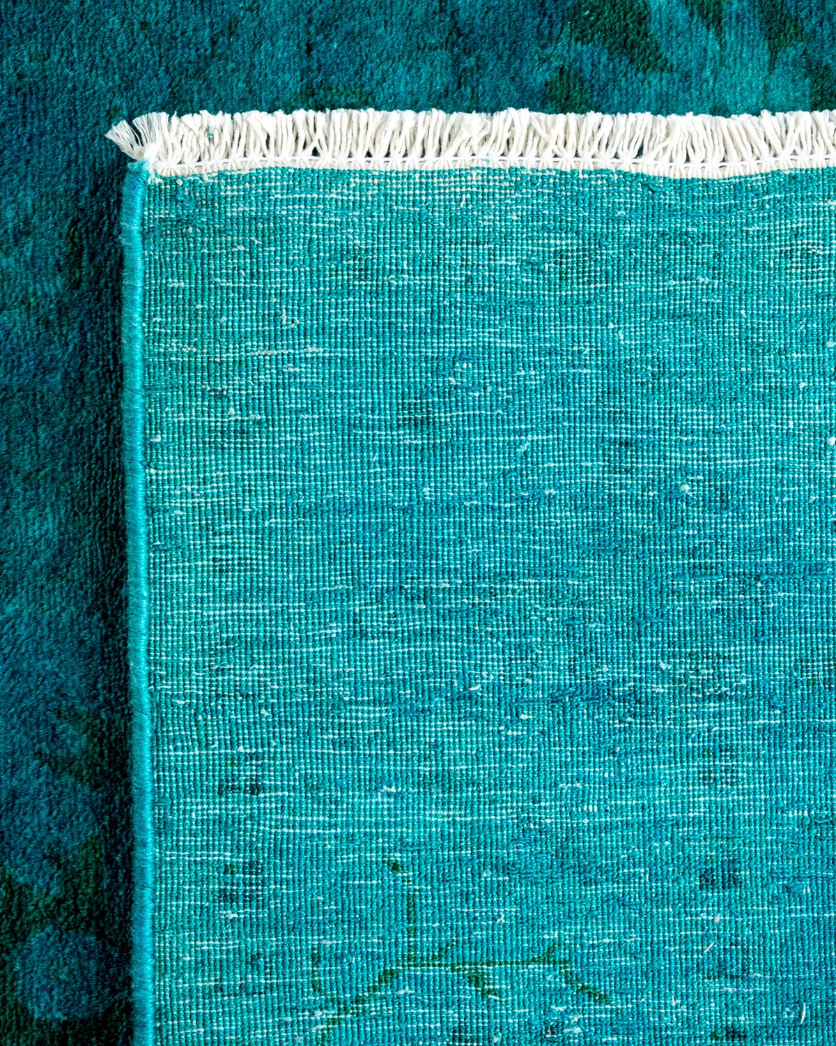 XXI secolo e contemporaneo Tappeto Overdyed in lana annodata a mano di colore blu chiaro in vendita