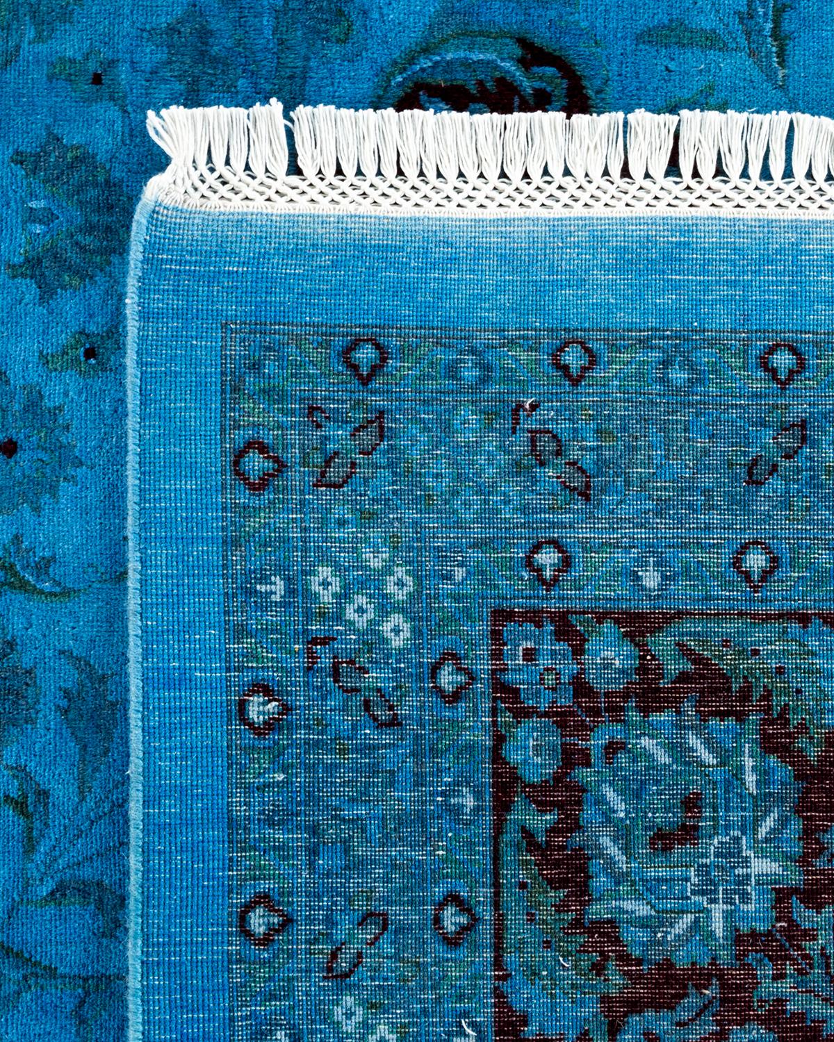 XXI secolo e contemporaneo Tappeto Overdyed in lana annodata a mano di colore blu chiaro in vendita