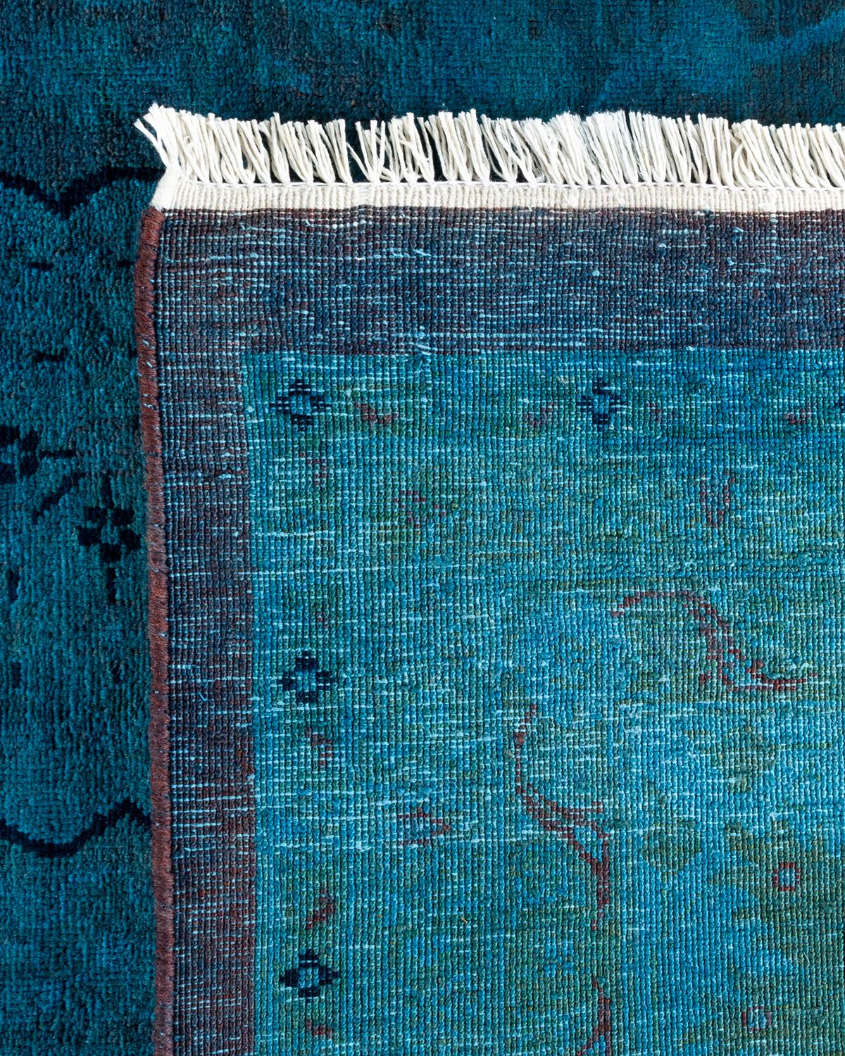 XXI secolo e contemporaneo Tappeto Overdyed in lana annodata a mano di colore blu chiaro in vendita