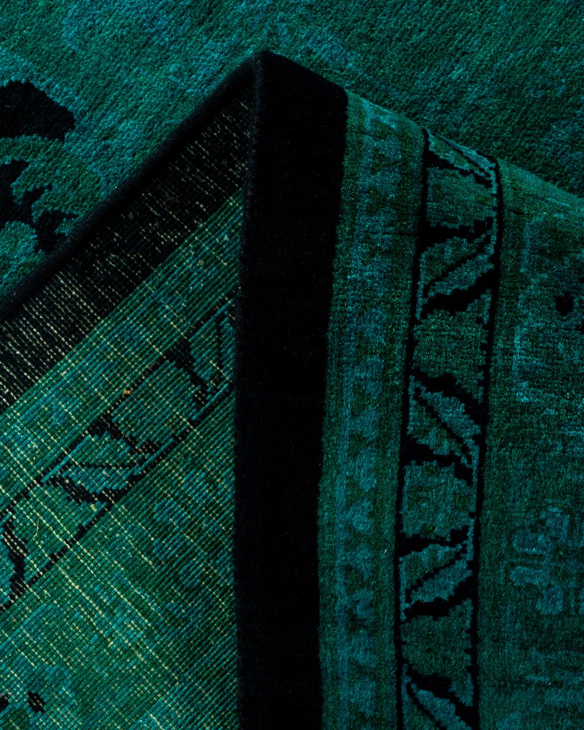 Lana Tappeto Overdyed in lana annodata a mano di colore blu chiaro in vendita