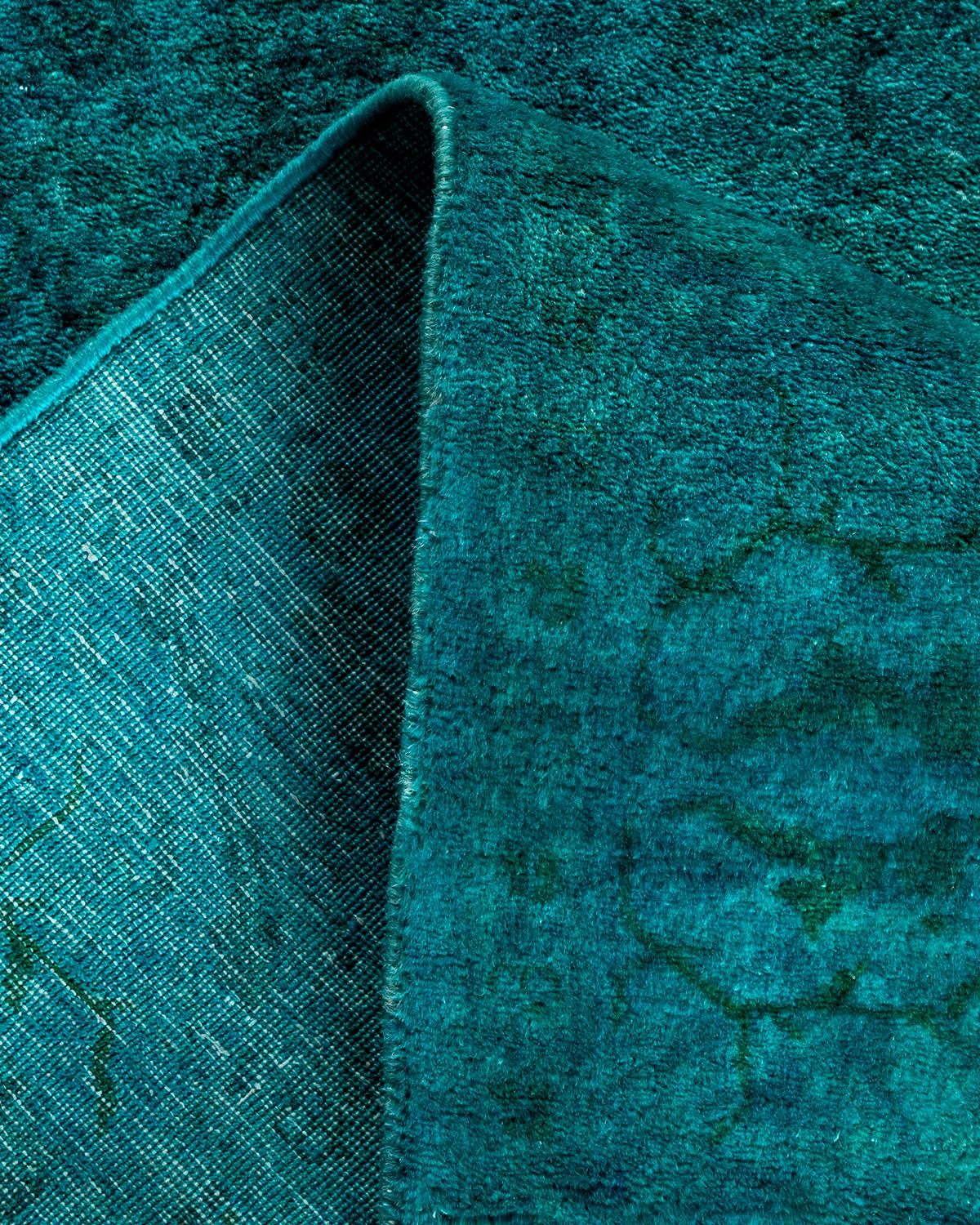 Lana Tappeto Overdyed in lana annodata a mano di colore blu chiaro in vendita