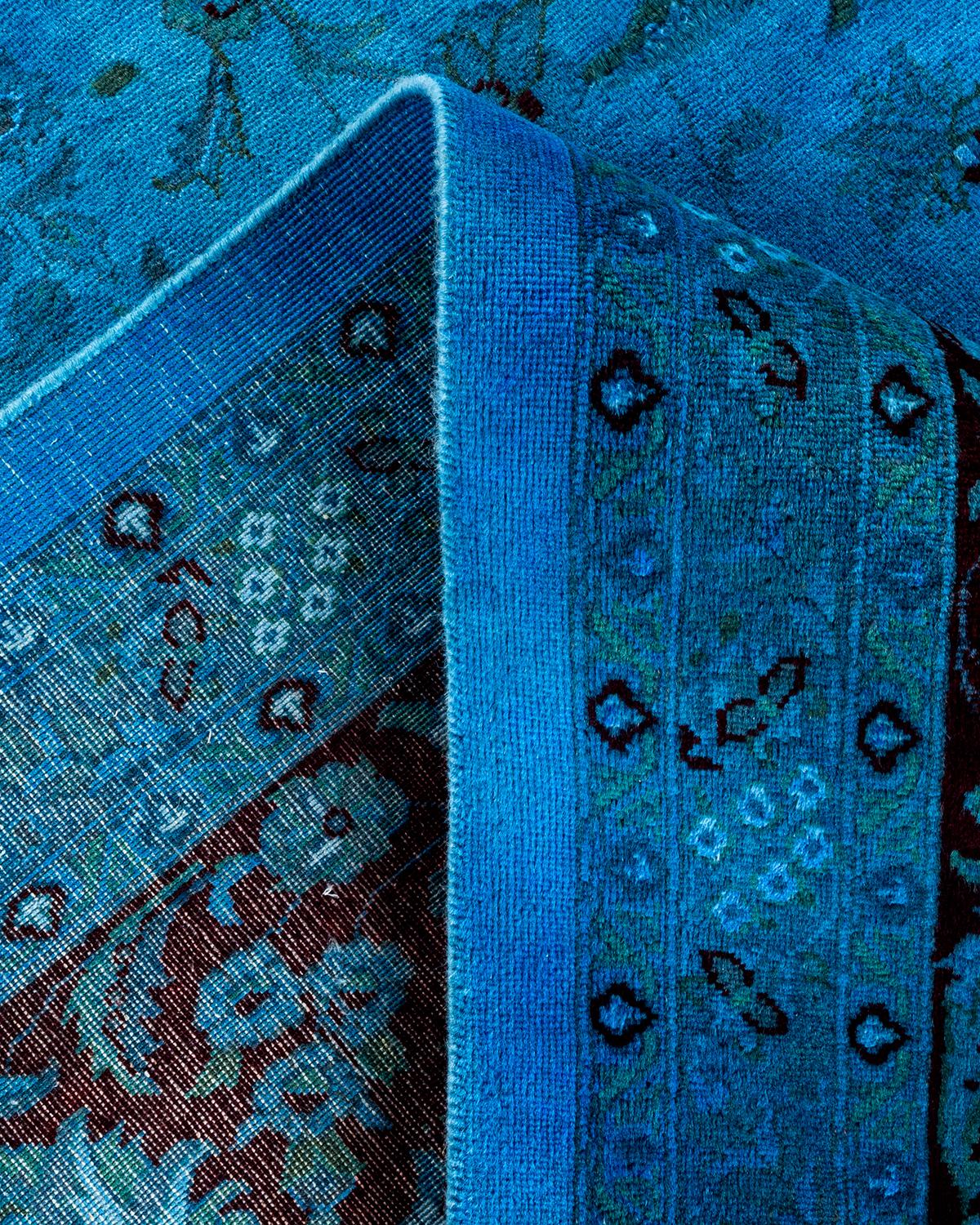 Lana Tappeto Overdyed in lana annodata a mano di colore blu chiaro in vendita