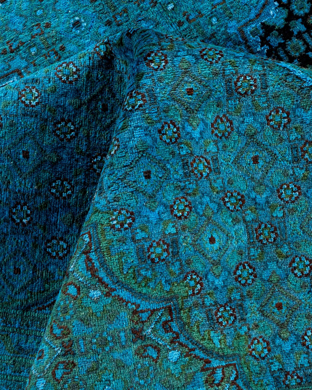 Tappeto Overdyed in lana annodata a mano di colore blu chiaro in vendita 1