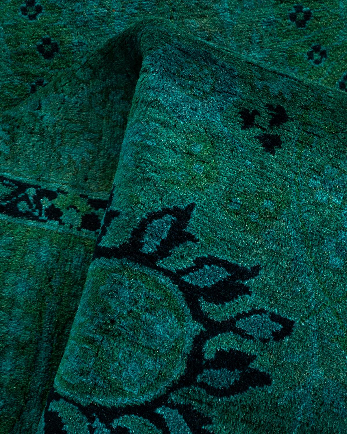Chemin de table en laine surteinte nouée à la main, bleu clair en vente 1