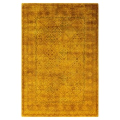Tappeto per l'area Overdyed in lana annodato a mano di colore oro moderno-contemporaneo 5' 3" x 7' 7"