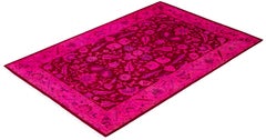 Tappeto Overdyed in lana annodato a mano di colore rosa moderno-contemporaneo 4' 3" x 6' 4"