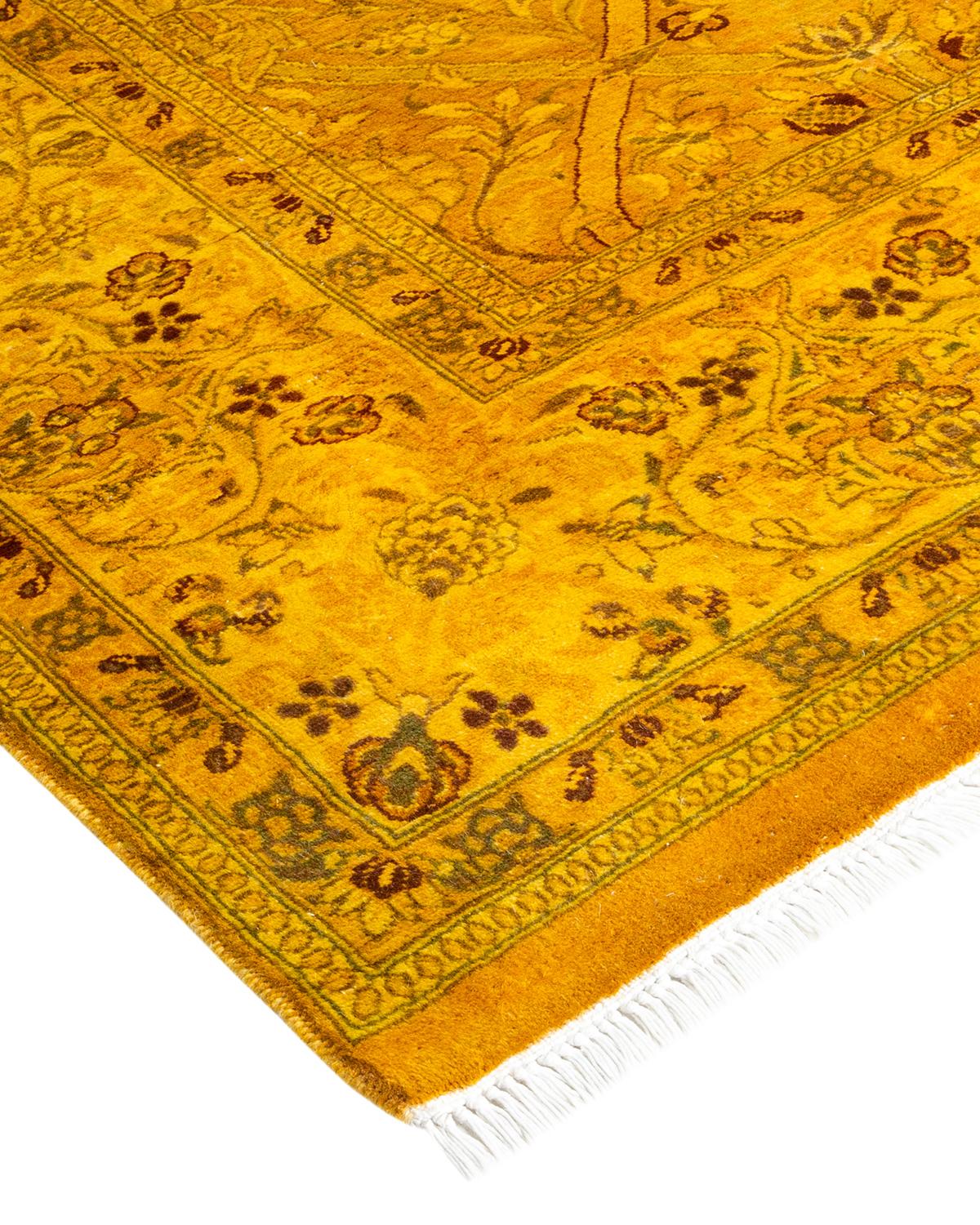 Vibrance-Teppiche sind der Inbegriff von Klassik mit Pfiff: traditionelle Muster in leuchtenden Farben gefärbt. Jeder handgeknüpfte Teppich wird mit einem 100% natürlichen botanischen Farbstoff gewaschen, der verborgene Nuancen in den Mustern