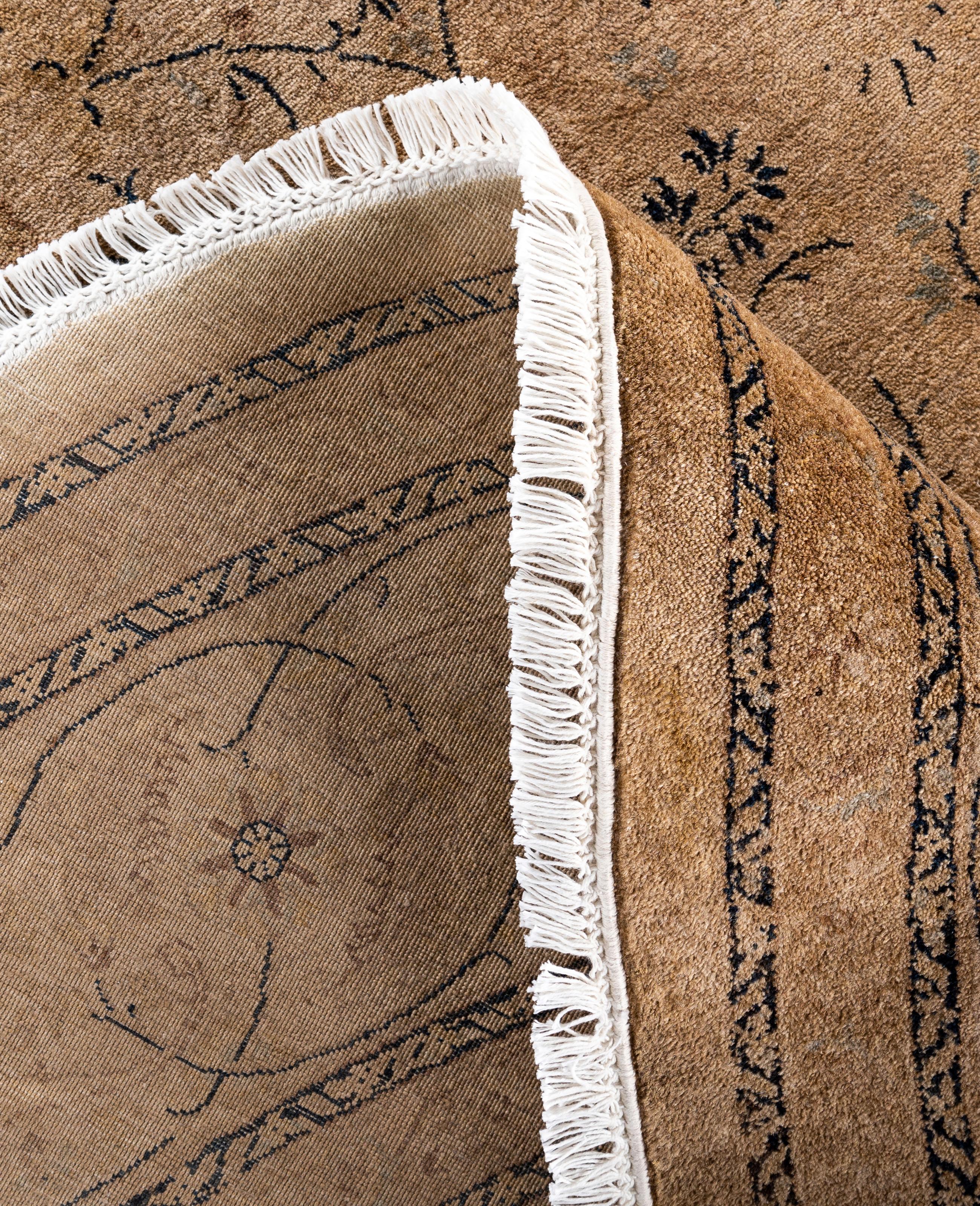 XXI secolo e contemporaneo Tappeto tondo in lana beige Overdyed One-of-a-Kind 8' 1