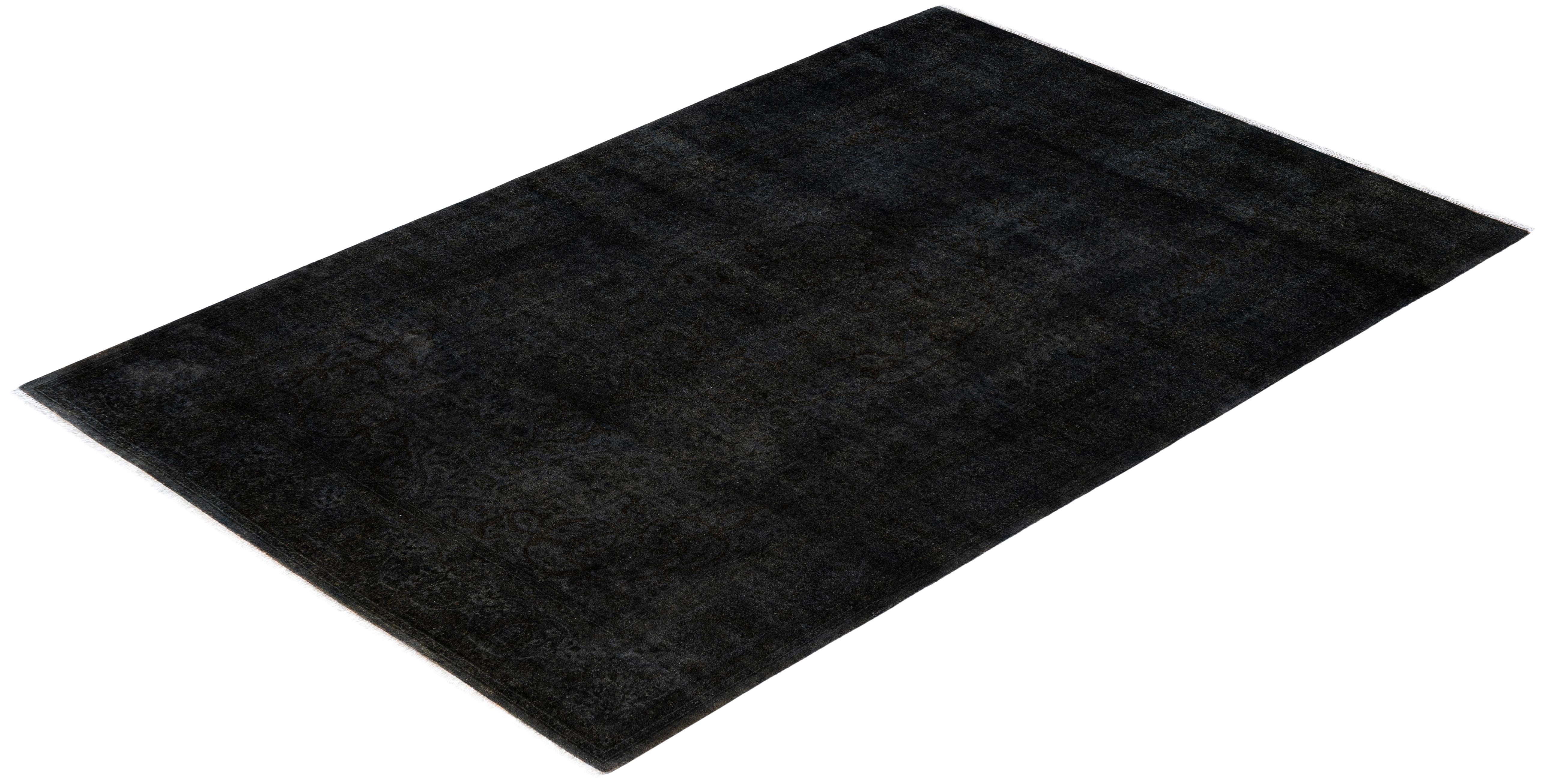 Tappeto nero Overdyed One-of-a-Kind Wool 4' 9
