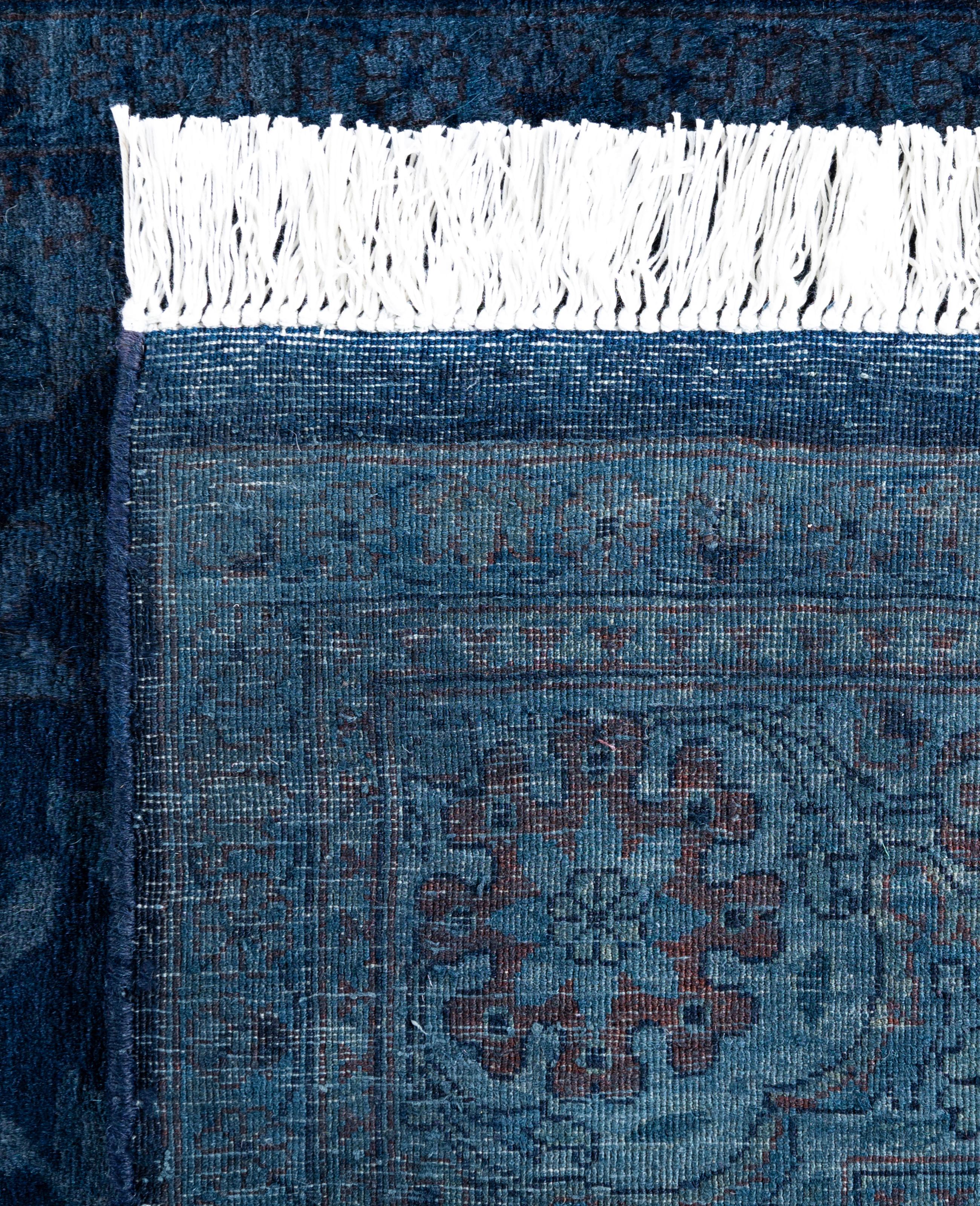 Tapis unique en laine surteintée bleu 4' 1