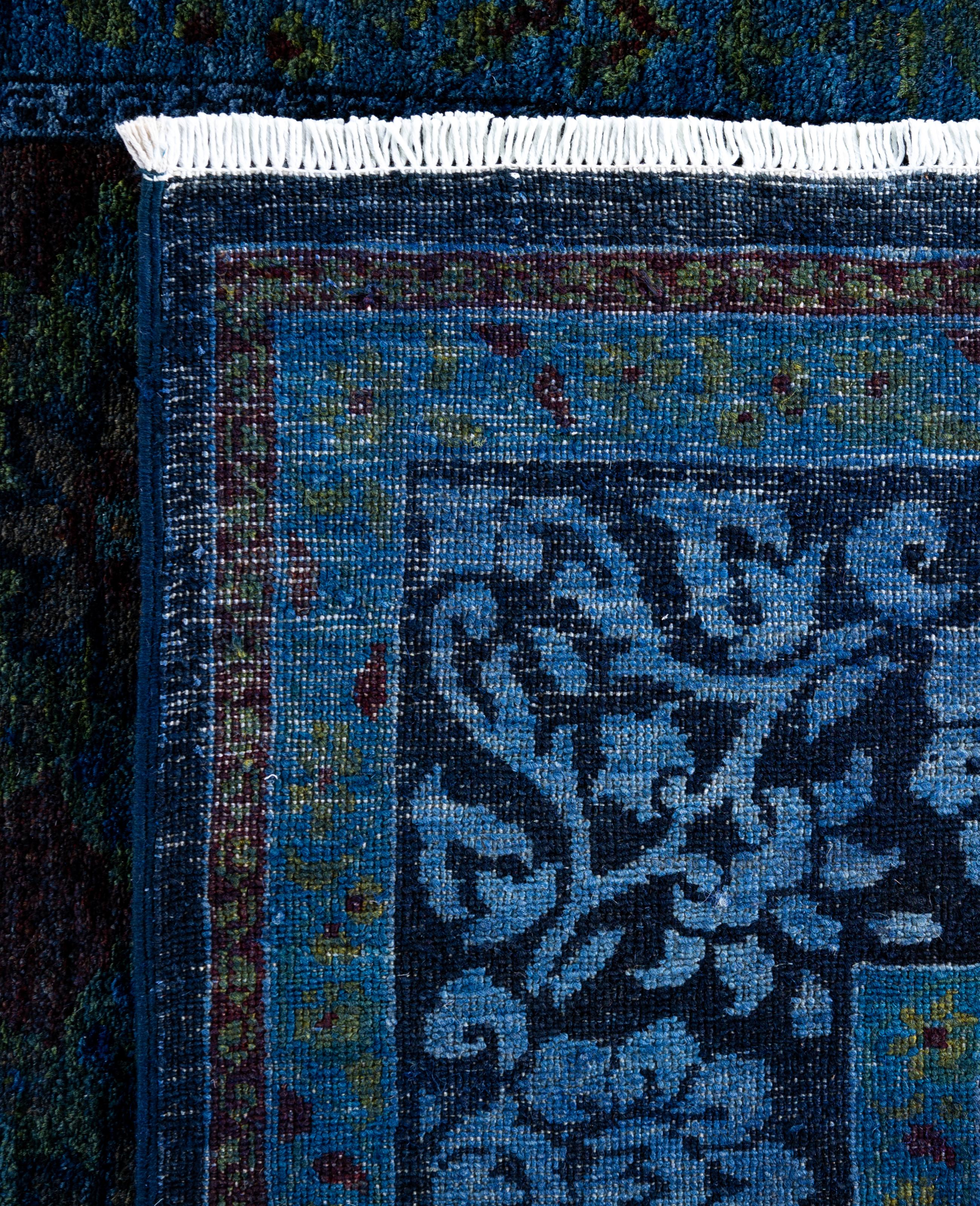 Tapis de sol en laine bleu Overdyed One-of-a-Kind 4' 10