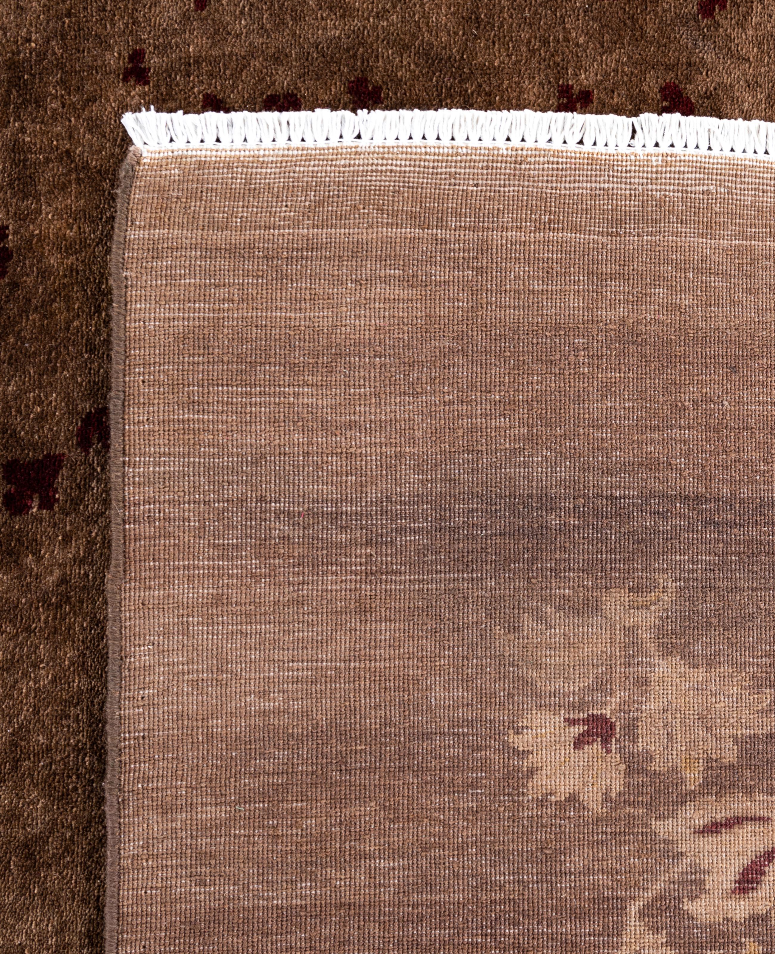 Tapis de sol en laine marron surteint, unique en son genre 6' 1